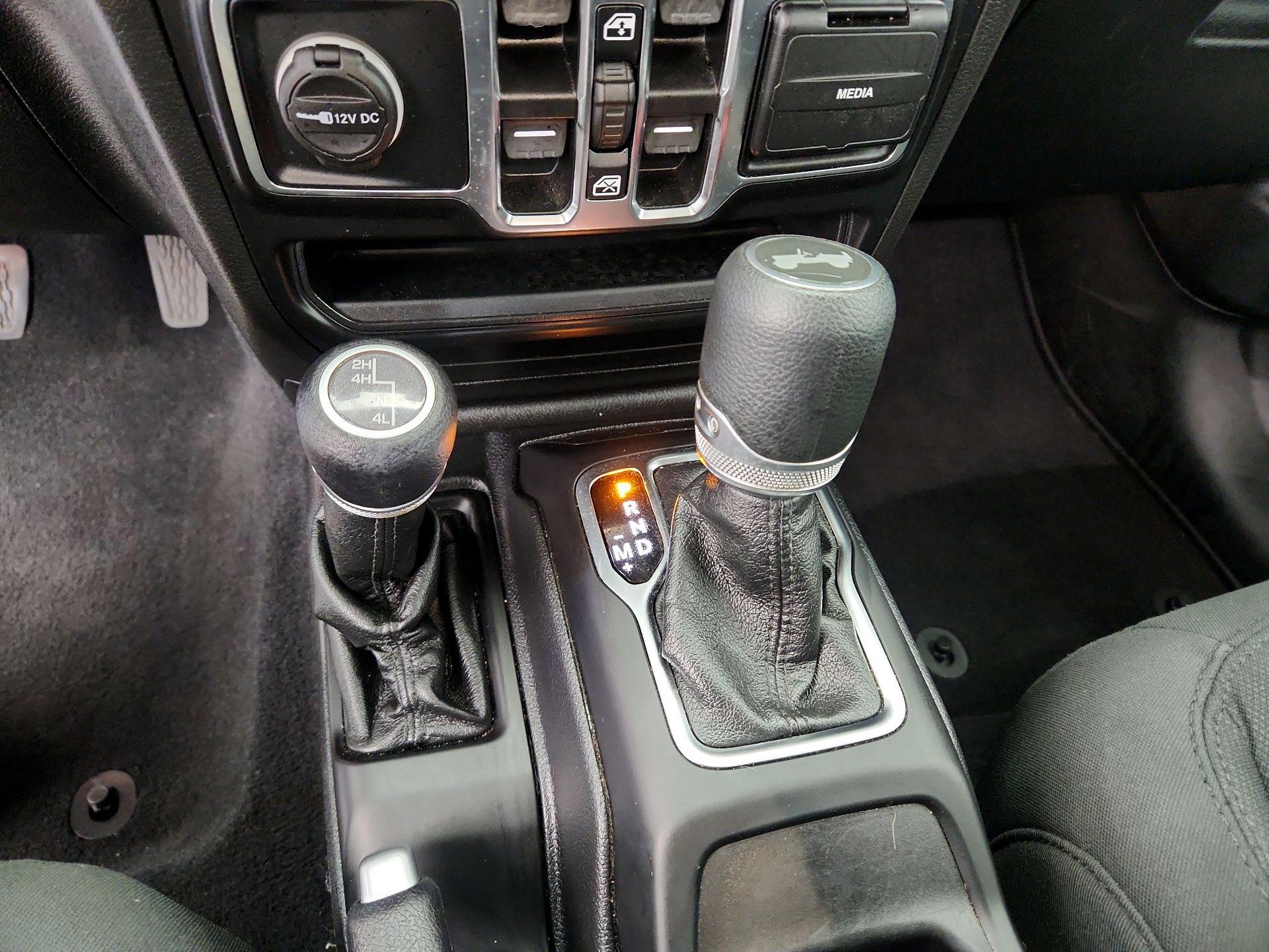 Thumbnail: 2021 Jeep Wrangler - 17