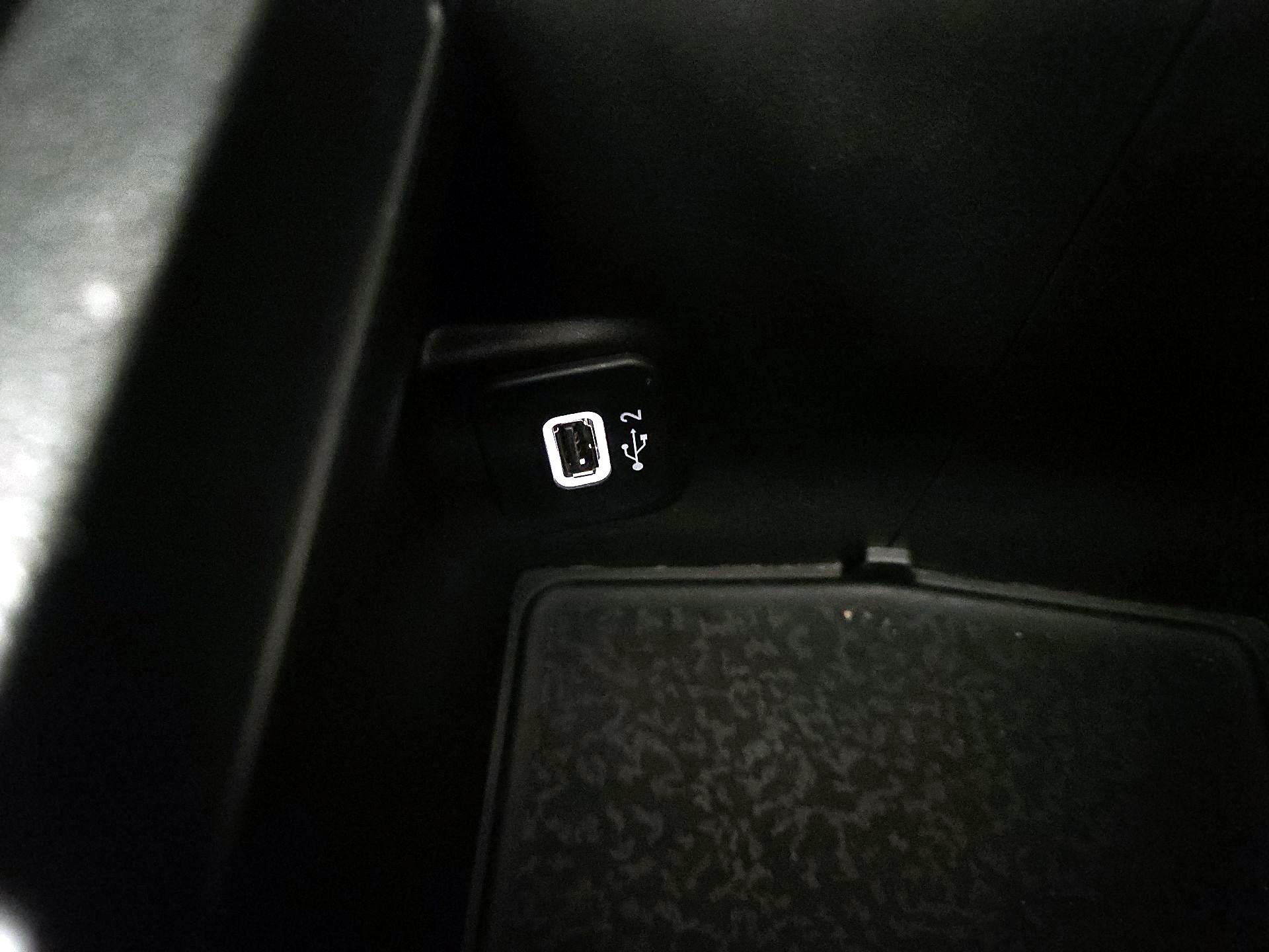 Thumbnail: 2021 Jeep Wrangler - 18