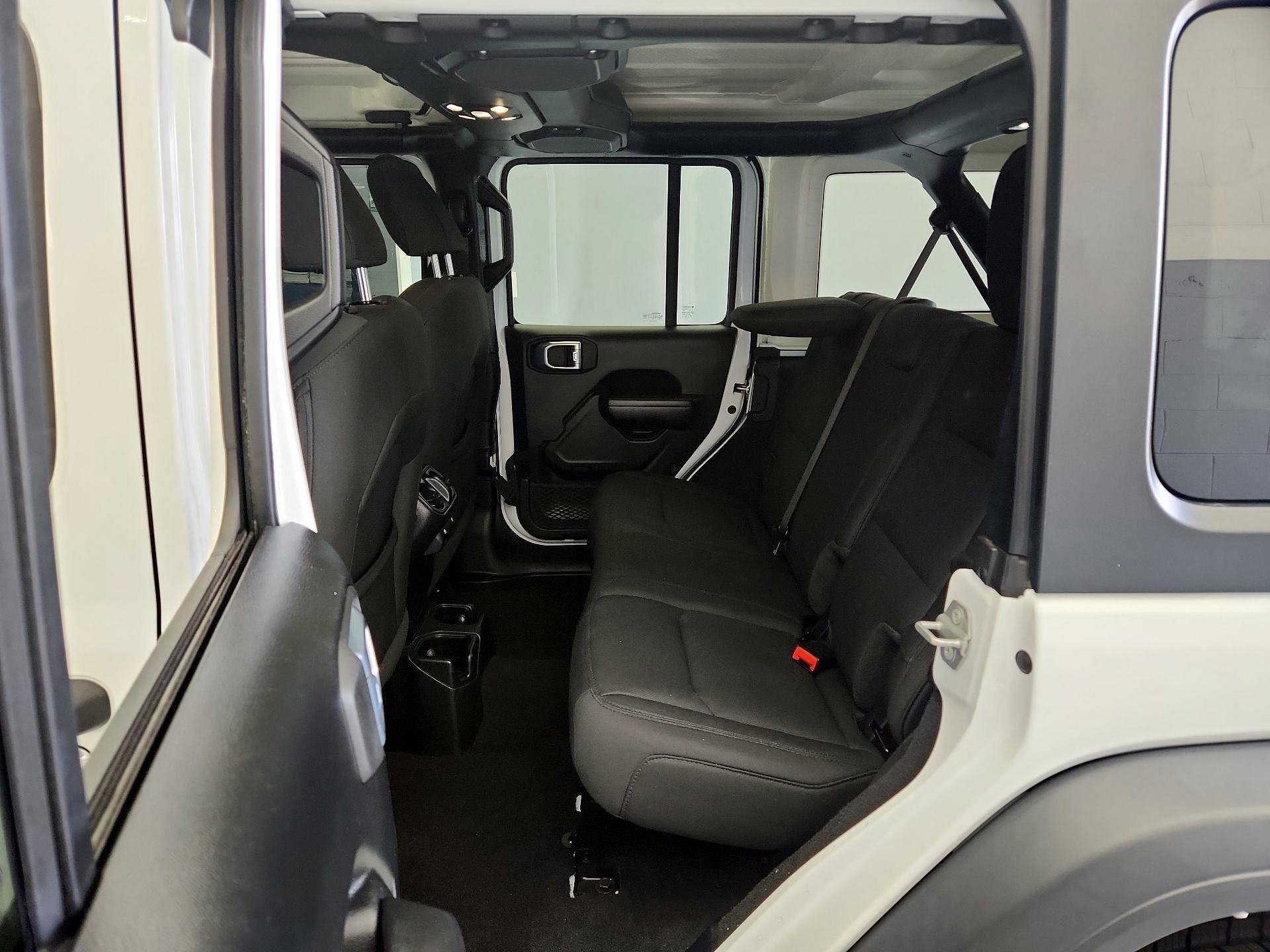 Thumbnail: 2021 Jeep Wrangler - 19