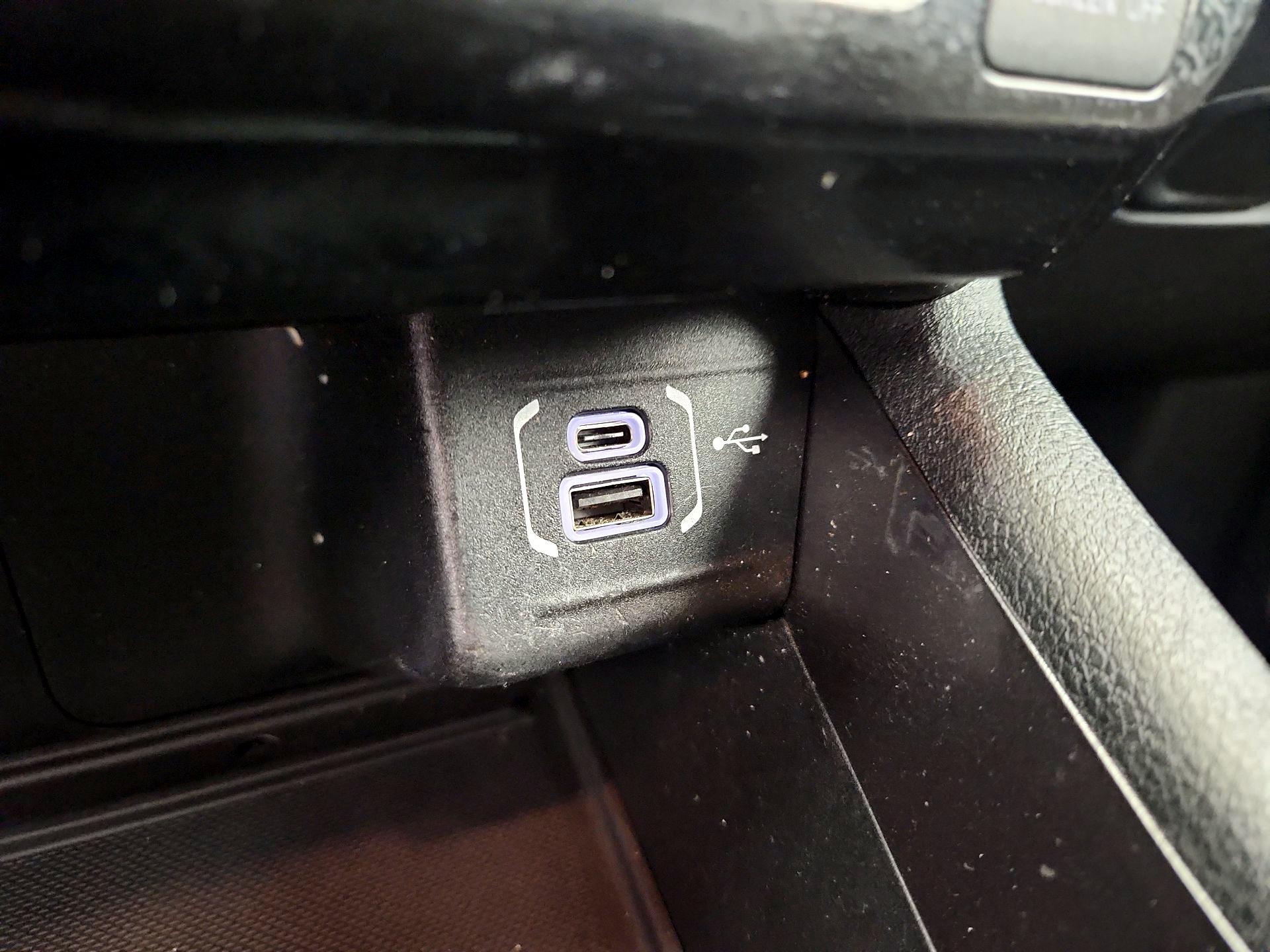 Thumbnail: 2022 Jeep Compass - 18