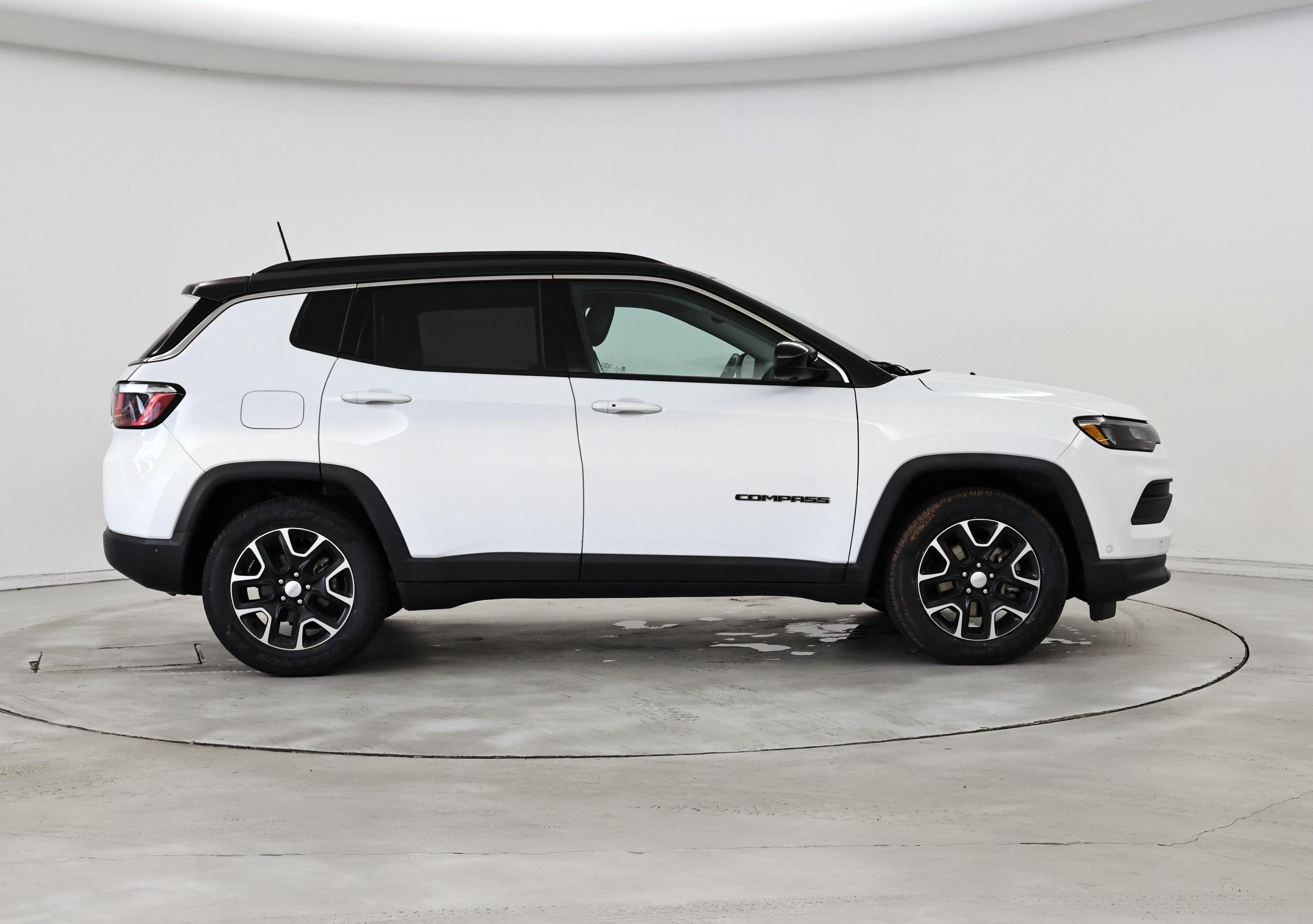 Thumbnail: 2022 Jeep Compass - 7