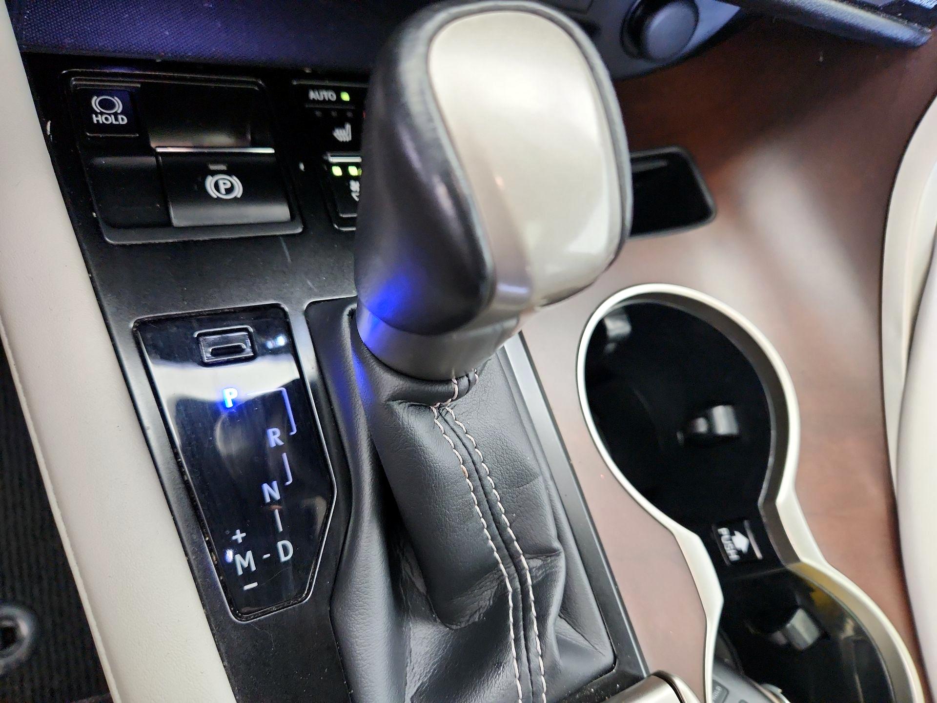 Thumbnail: 2020 Lexus RX - 18