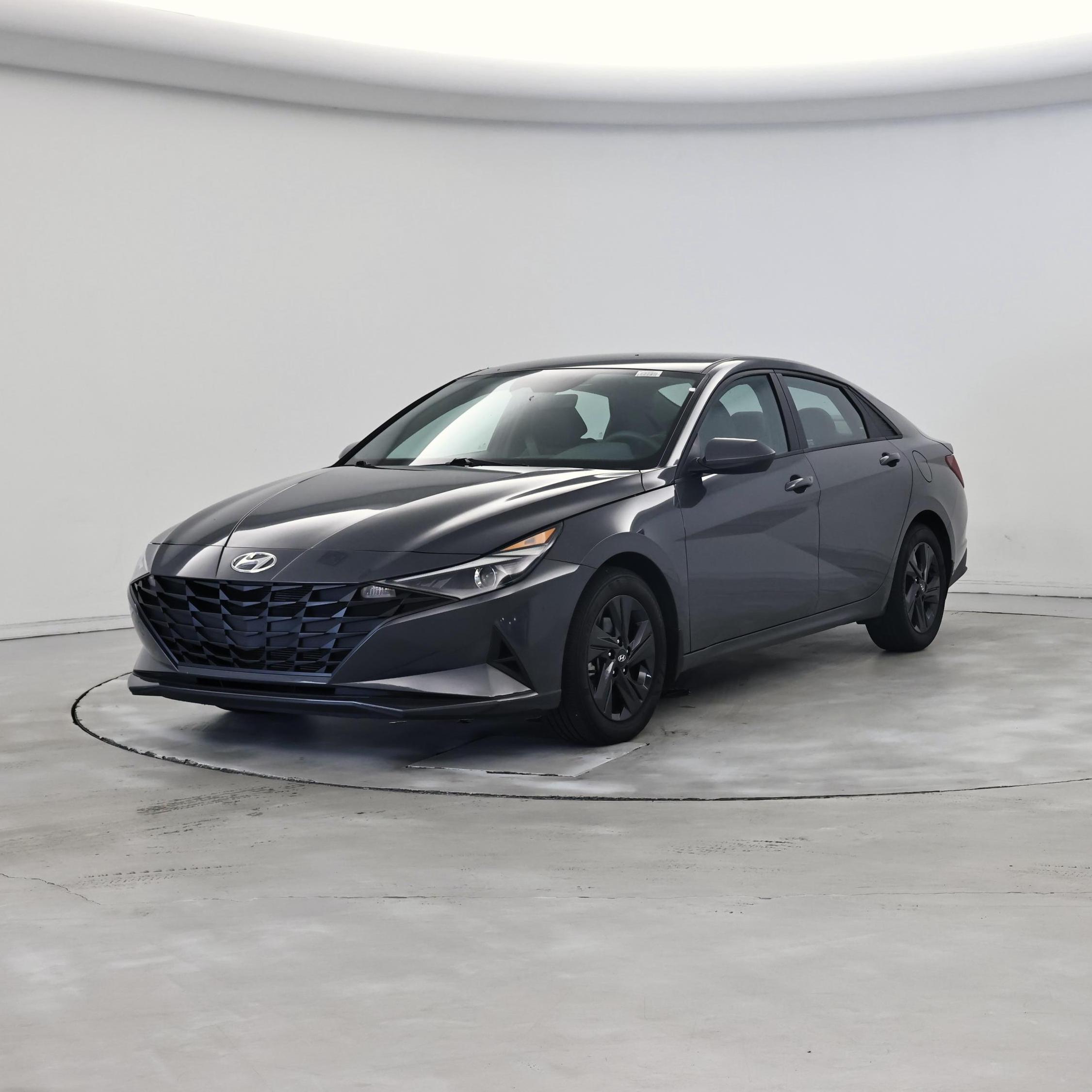 Thumbnail: 2023 Hyundai Elantra - 4