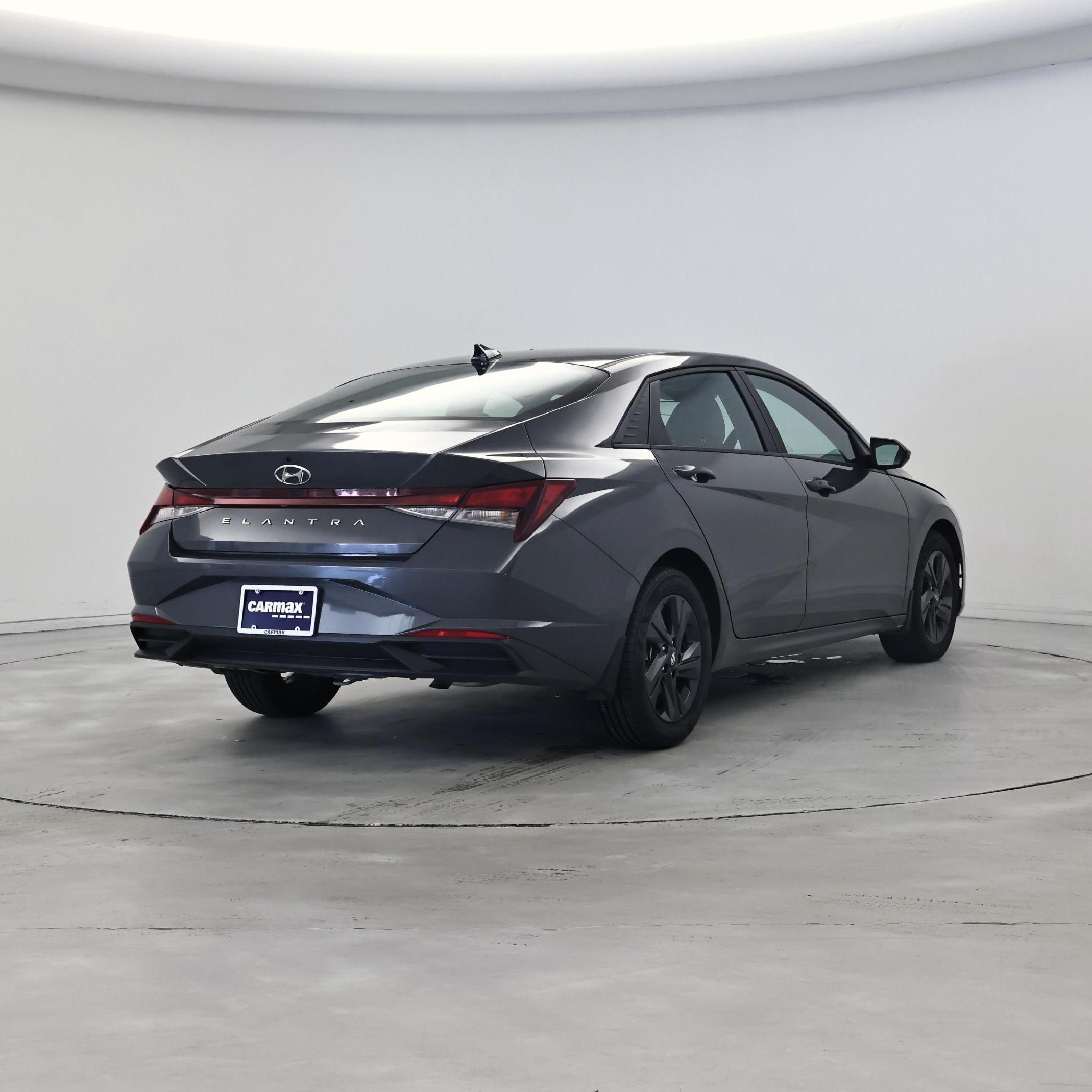 Thumbnail: 2023 Hyundai Elantra - 8
