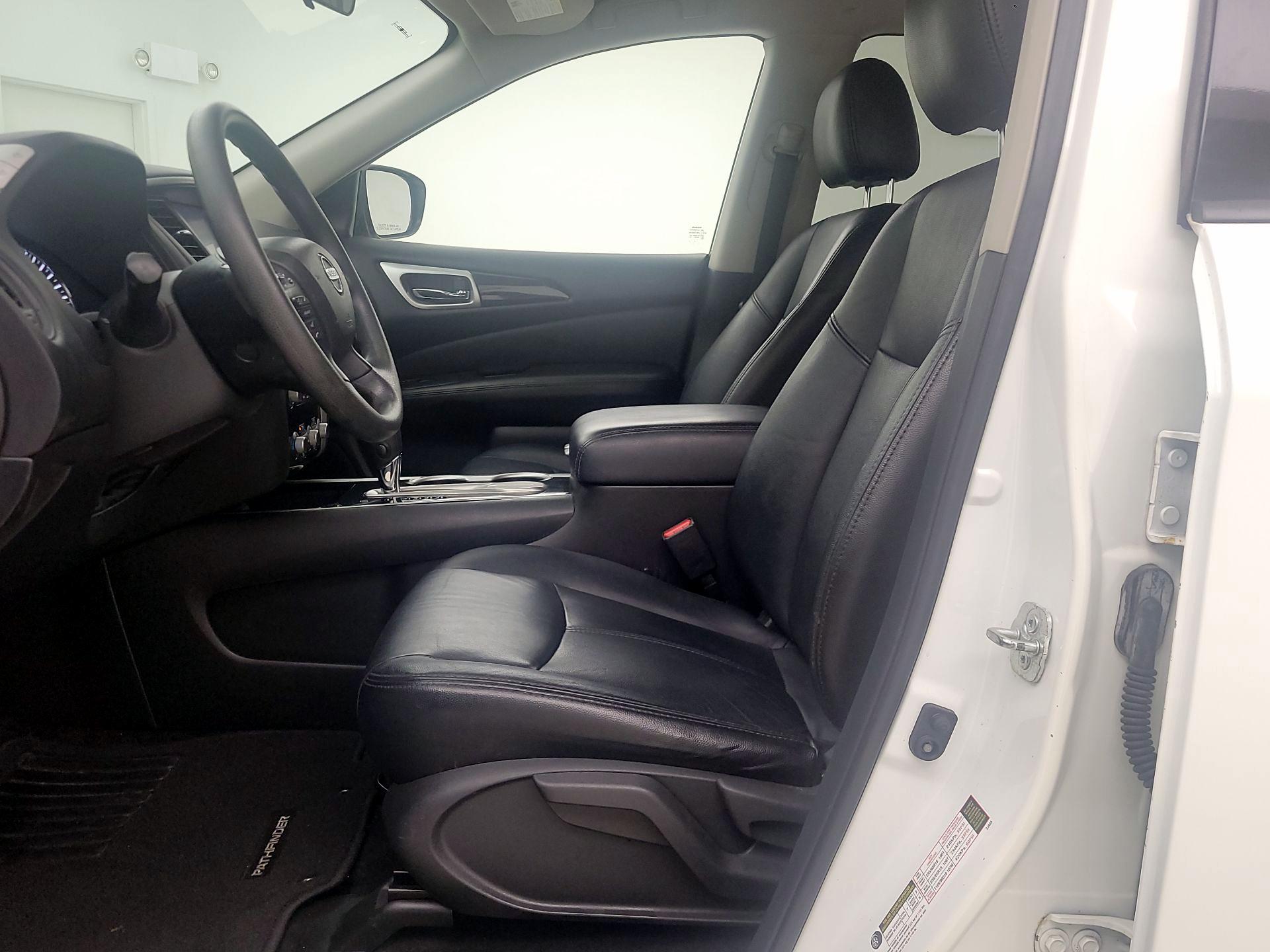 Thumbnail: 2018 Nissan Pathfinder - 11
