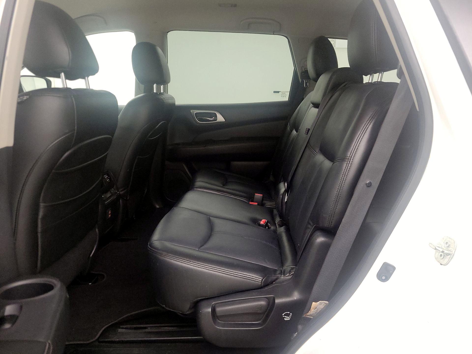 Thumbnail: 2018 Nissan Pathfinder - 19