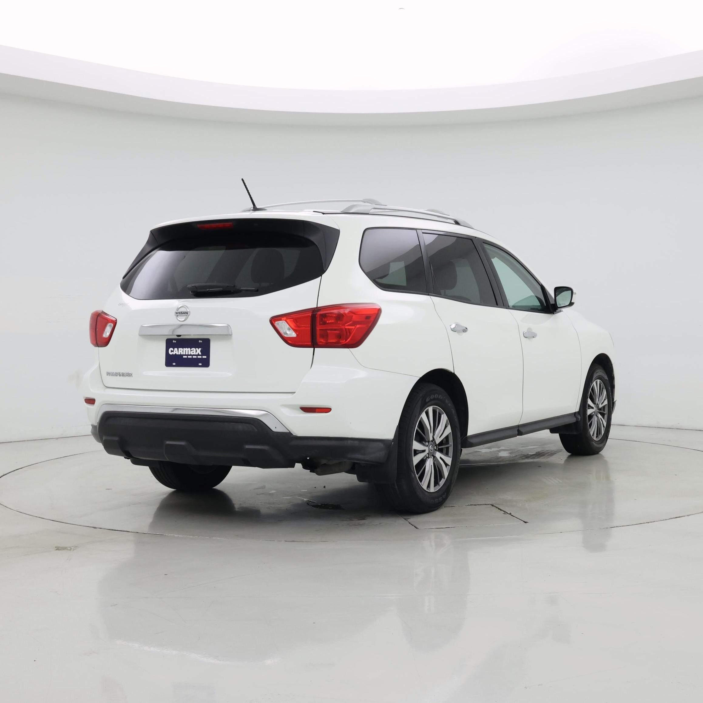 Thumbnail: 2018 Nissan Pathfinder - 8