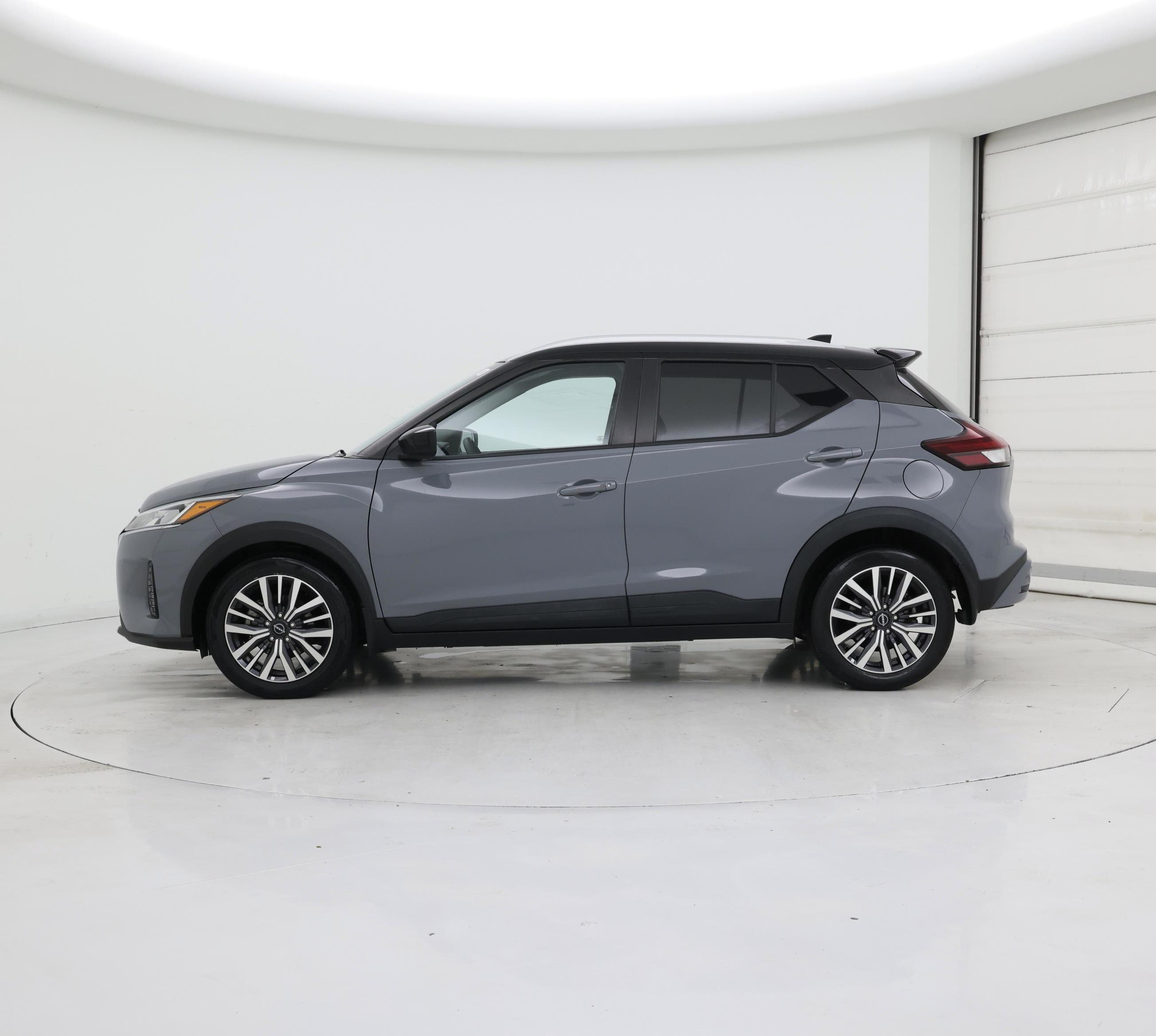 Thumbnail: 2022 Nissan Kicks - 3