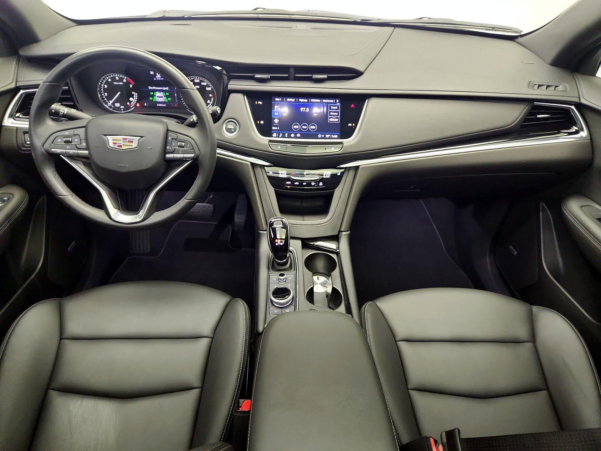 Thumbnail: 2023 Cadillac XT6 - 9