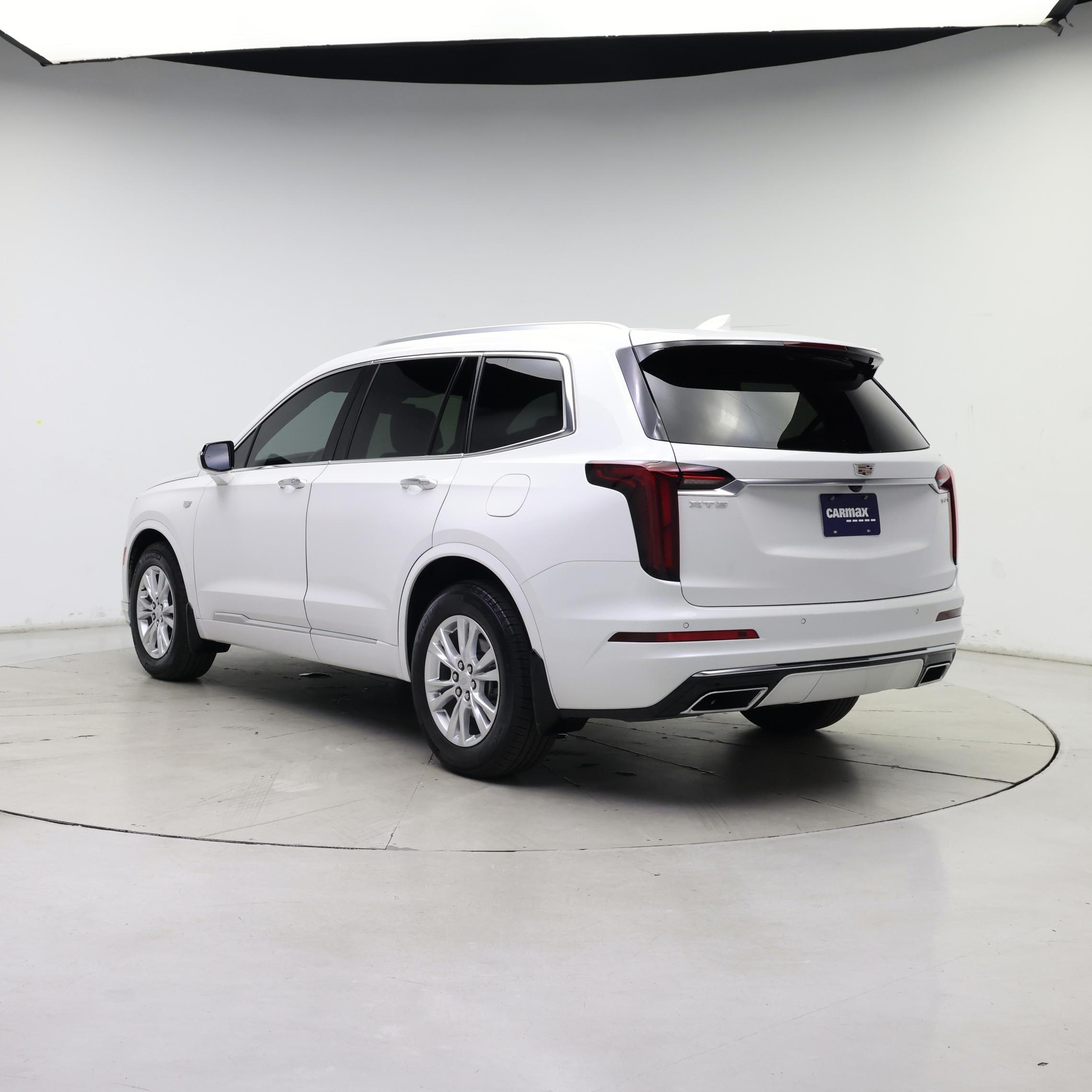 Thumbnail: 2023 Cadillac XT6 - 2