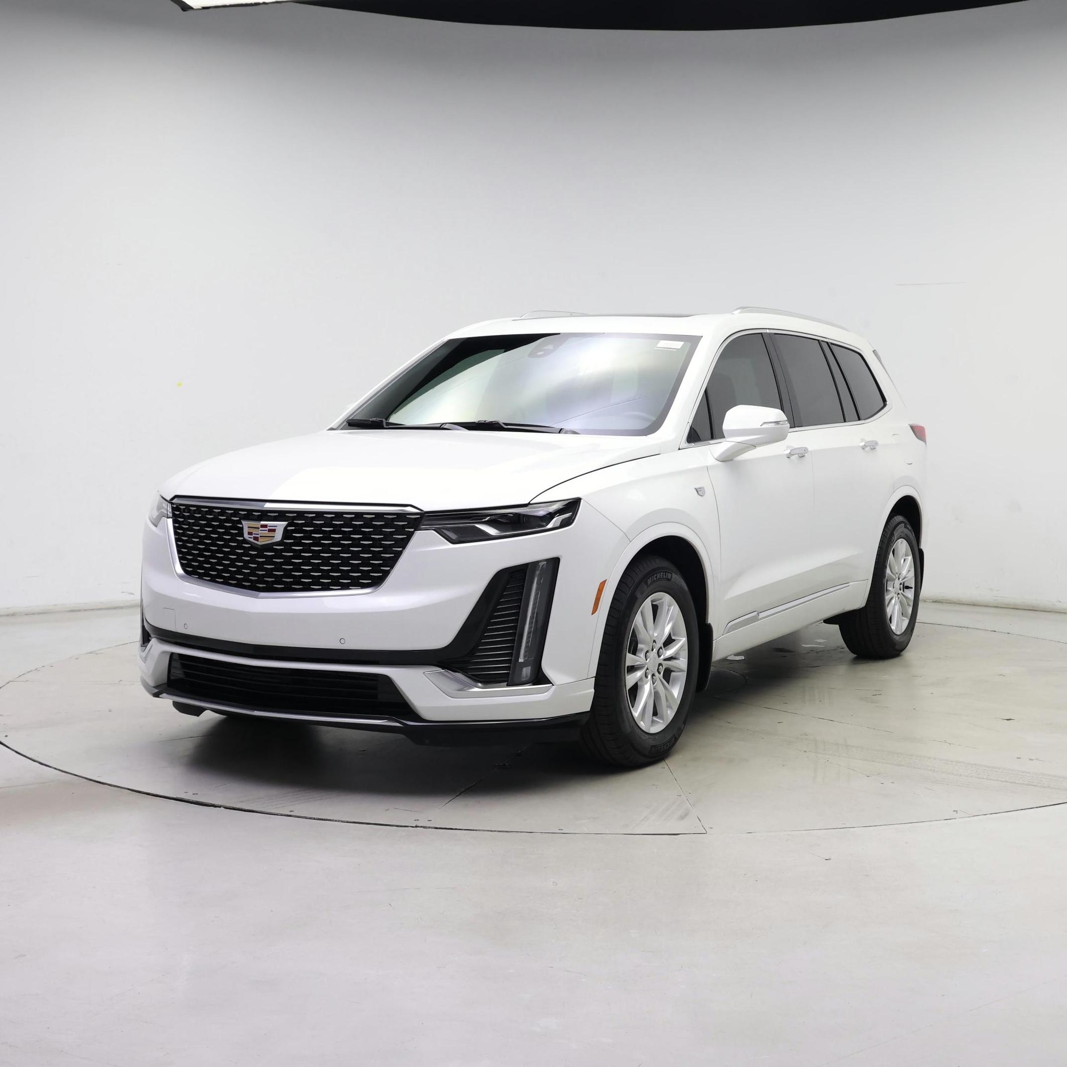 Thumbnail: 2023 Cadillac XT6 - 4