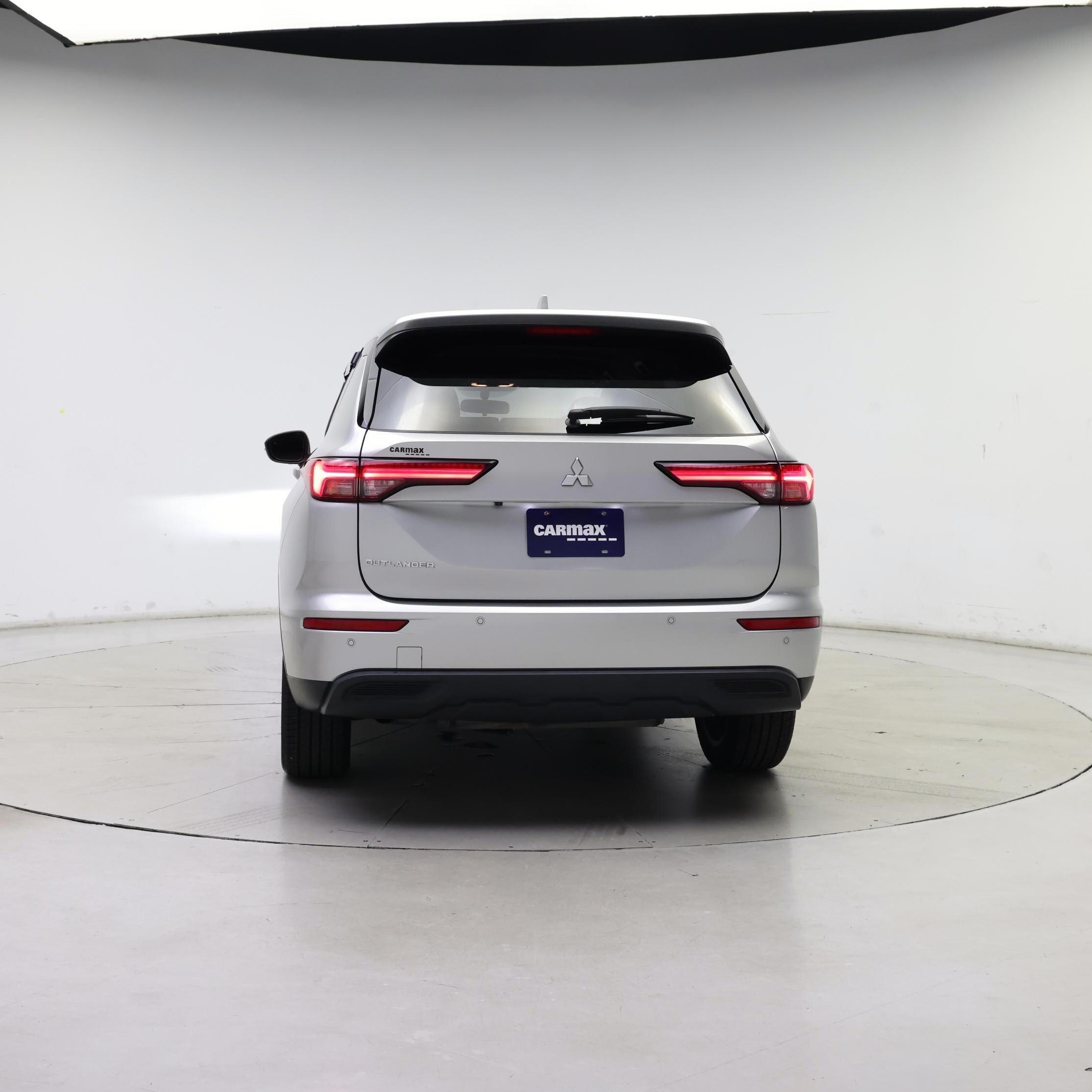 Thumbnail: 2022 Mitsubishi Outlander - 6