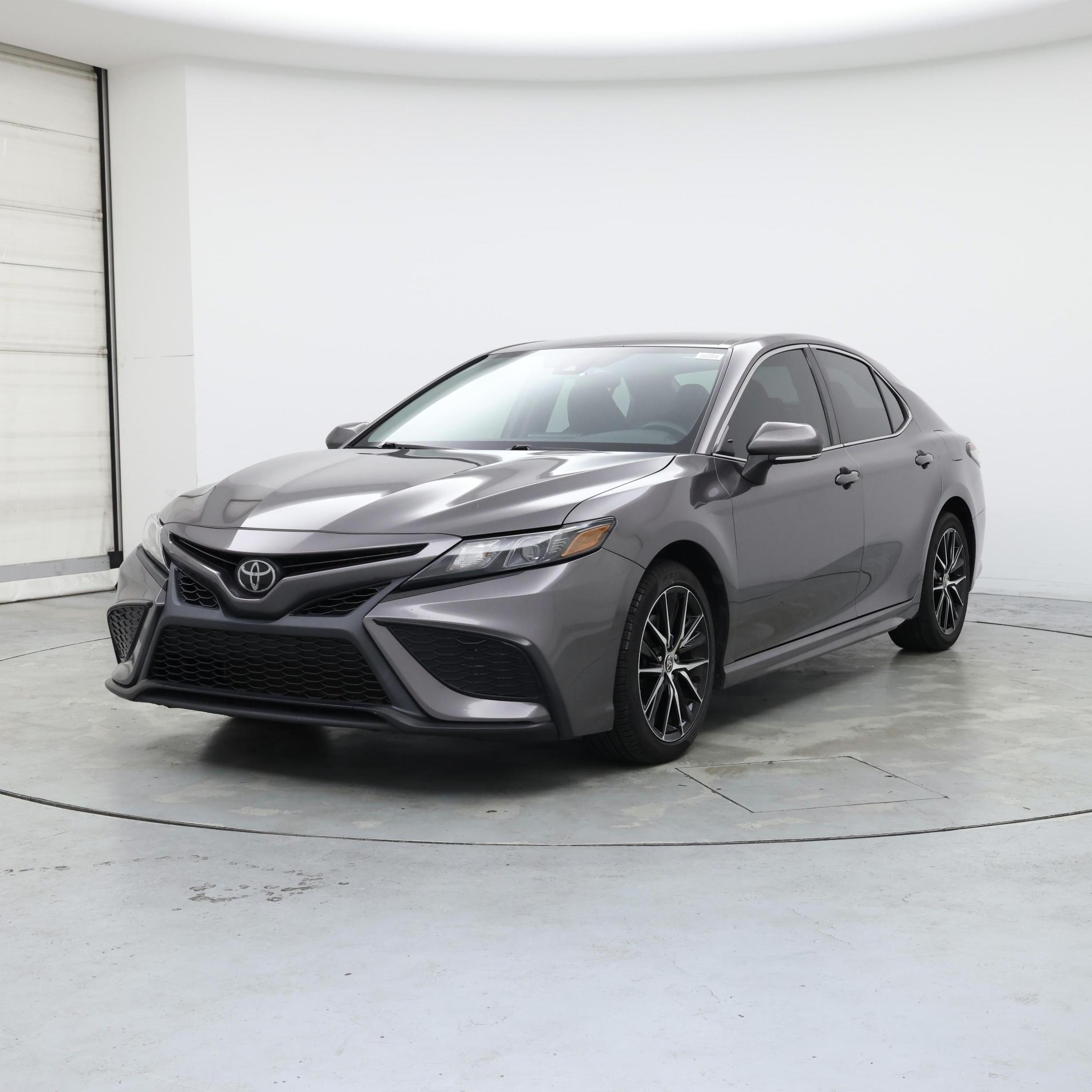 Thumbnail: 2022 Toyota Camry - 4