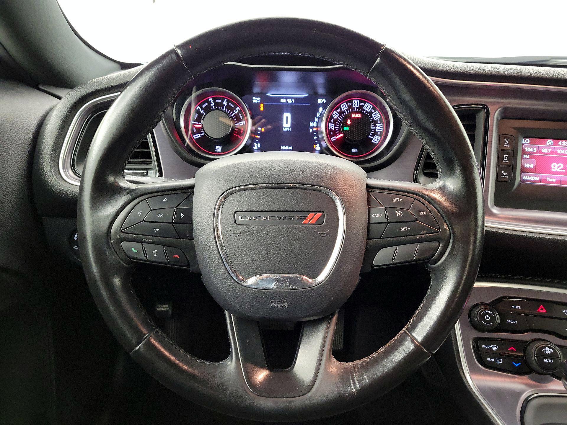 Thumbnail: 2017 Dodge Challenger - 10