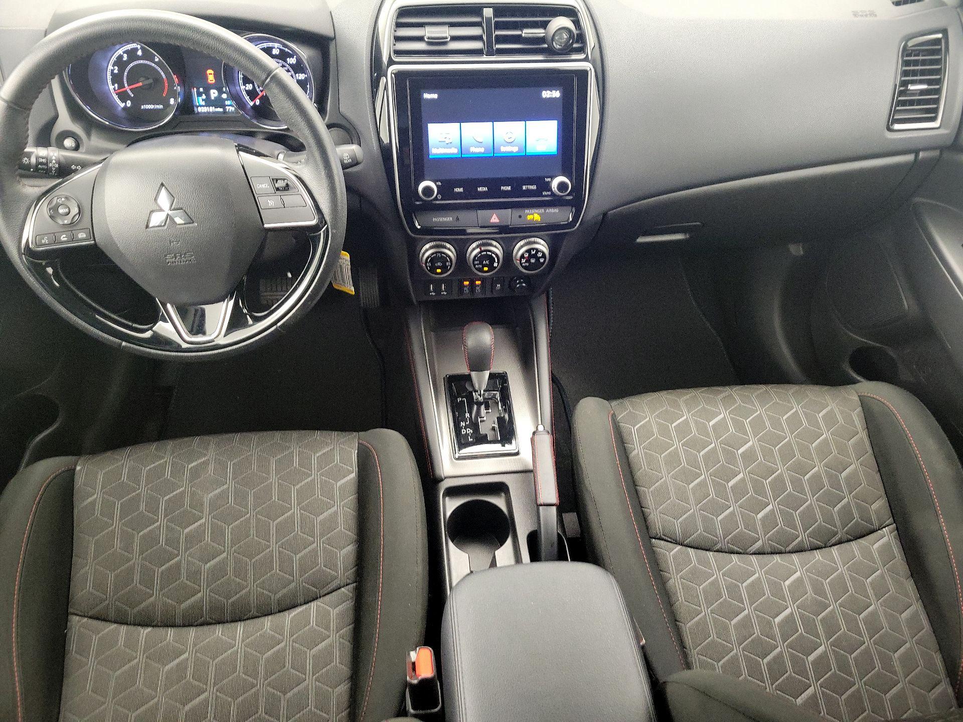 Thumbnail: 2023 Mitsubishi Outlander Sport - 9