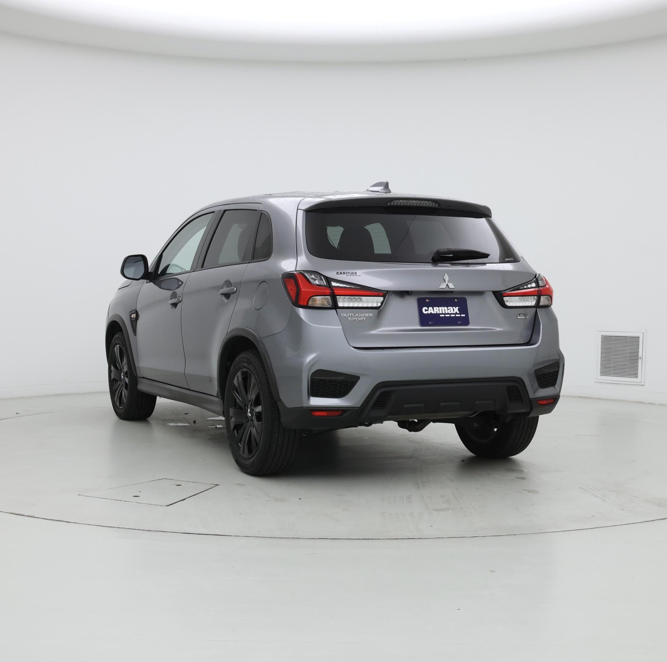 Thumbnail: 2023 Mitsubishi Outlander Sport - 2
