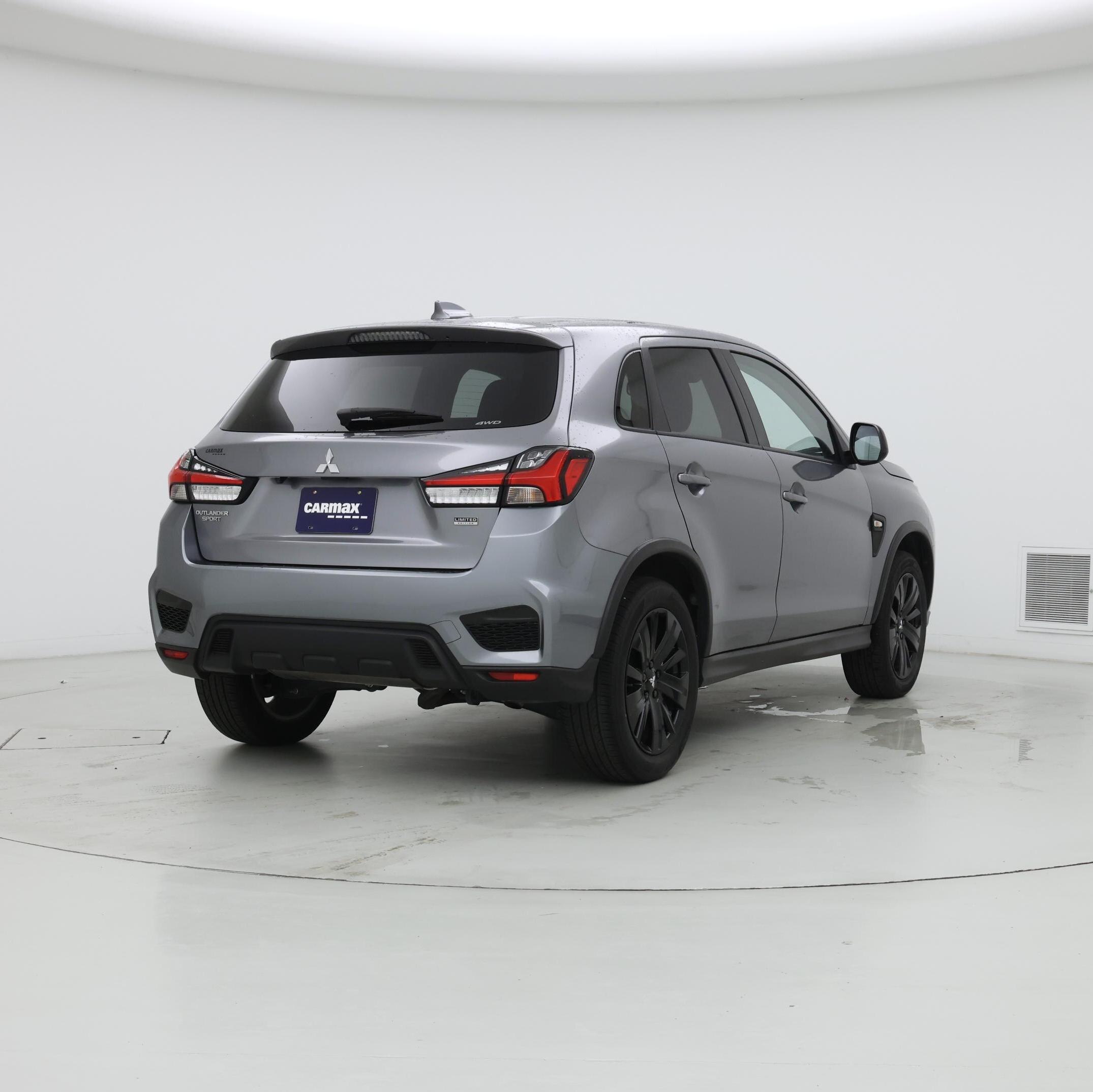 Thumbnail: 2023 Mitsubishi Outlander Sport - 8