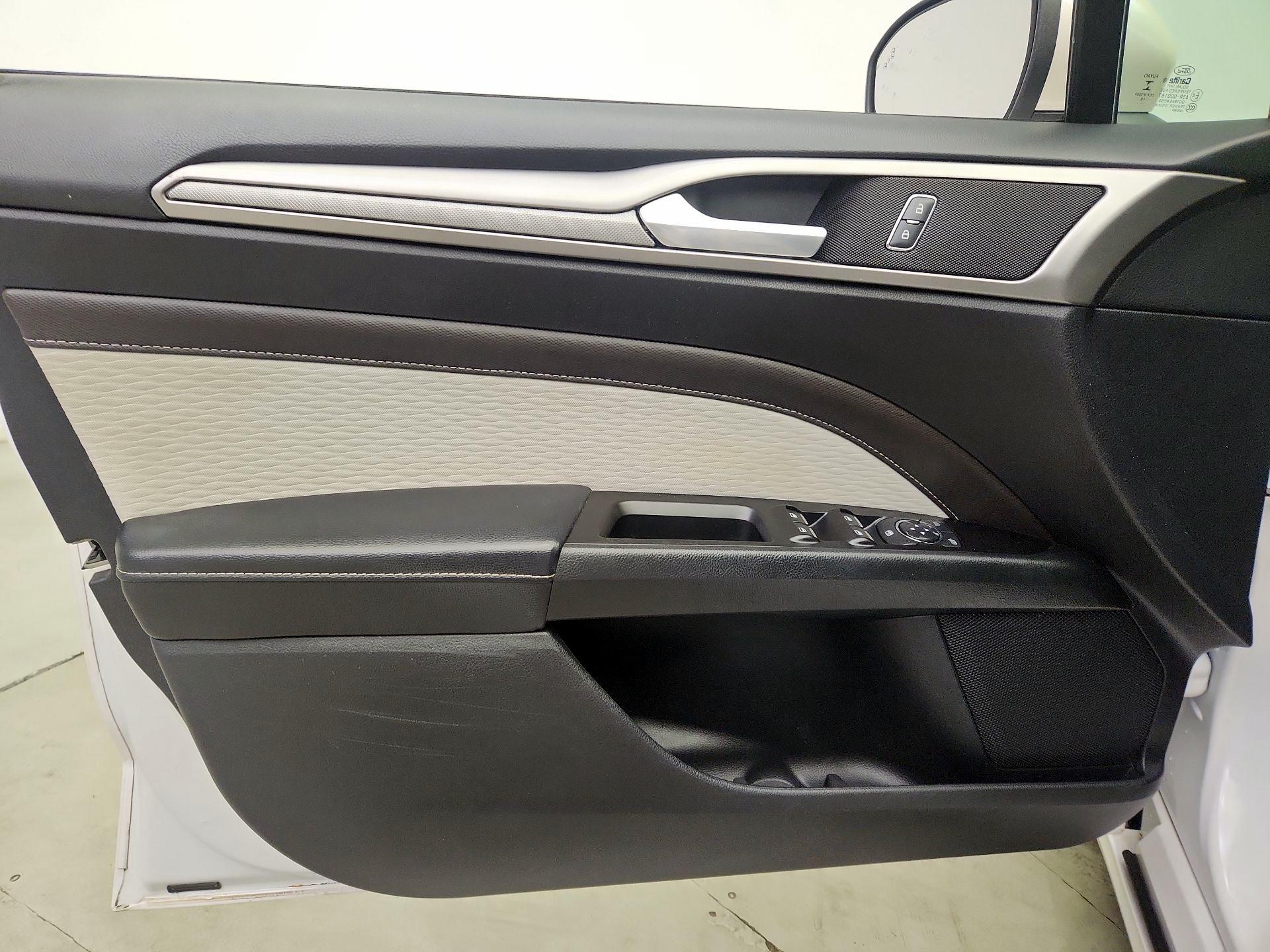 Thumbnail: 2019 Ford Fusion - 12