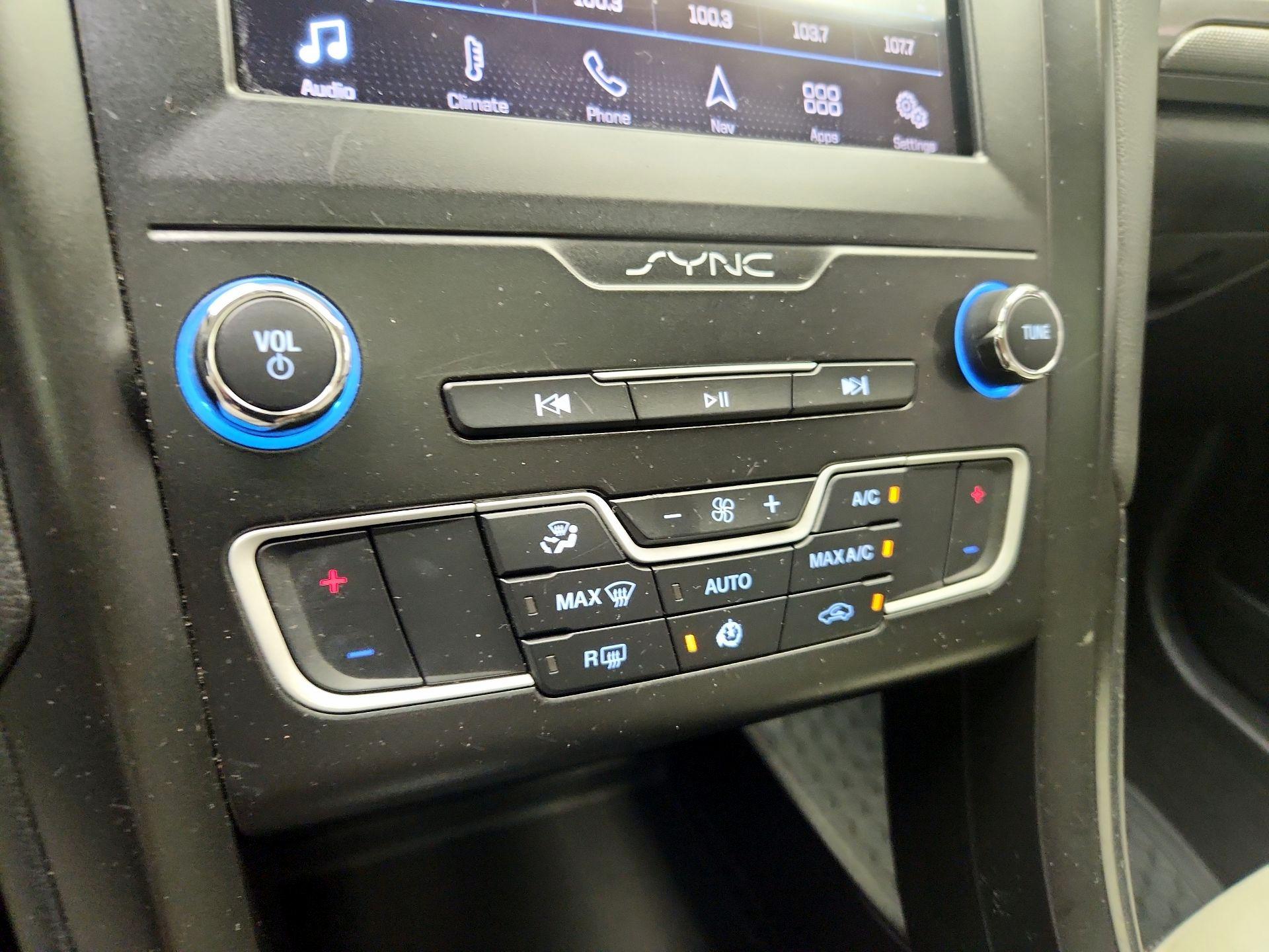 Thumbnail: 2019 Ford Fusion - 17