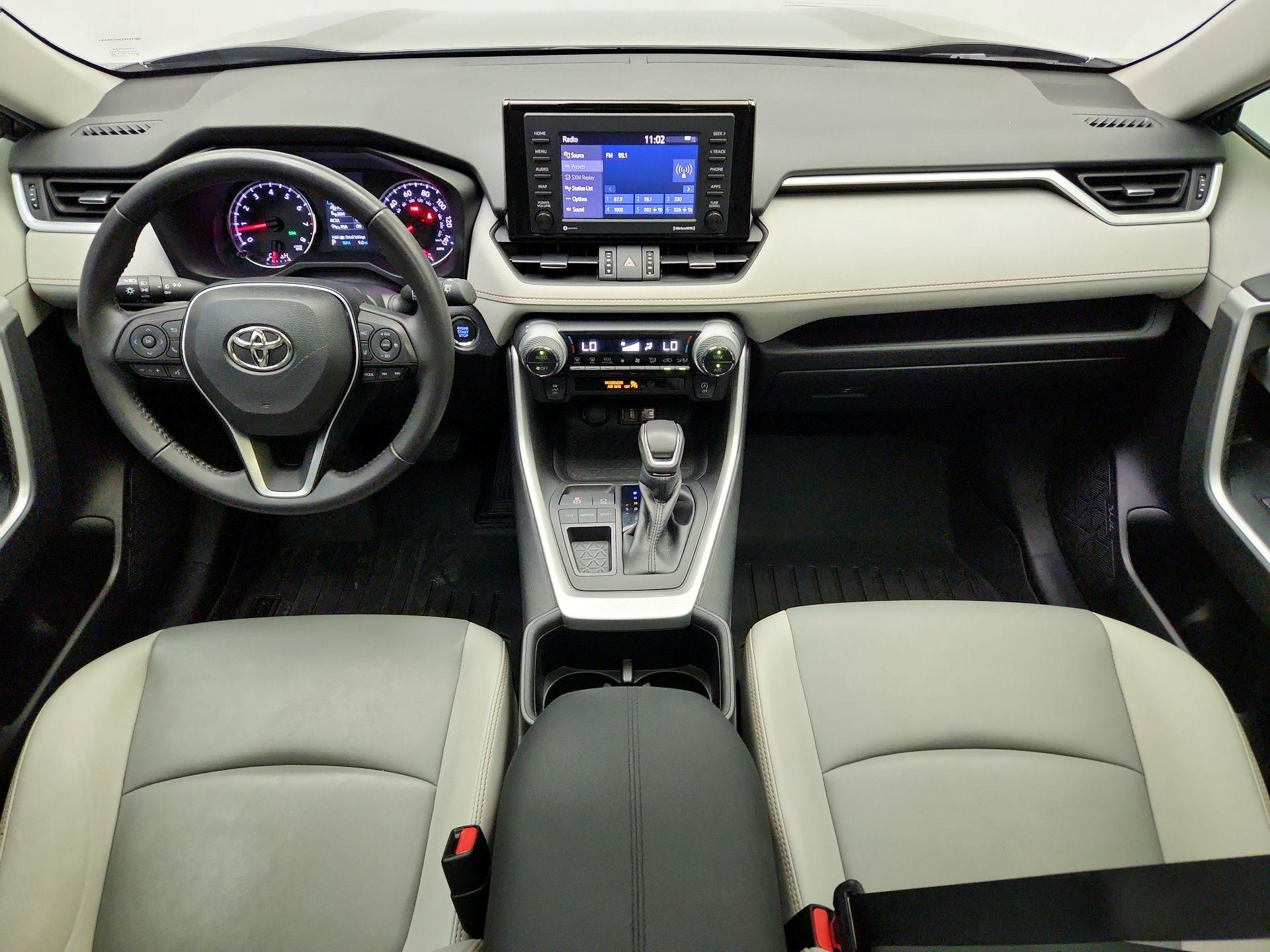Thumbnail: 2022 Toyota RAV4 - 9