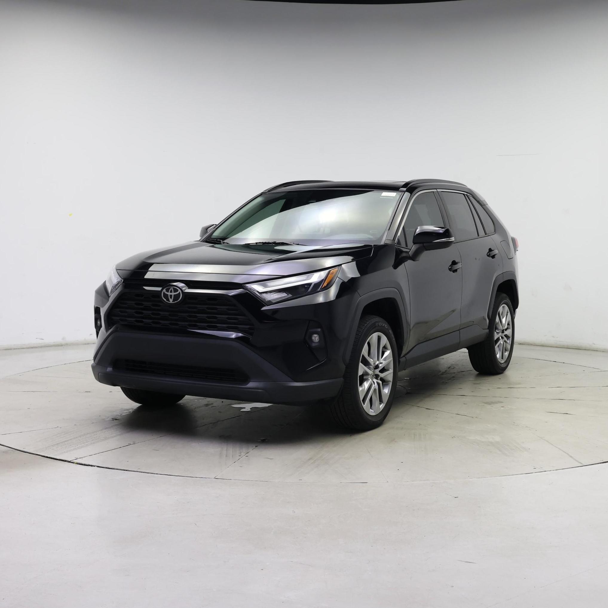 Thumbnail: 2022 Toyota RAV4 - 4