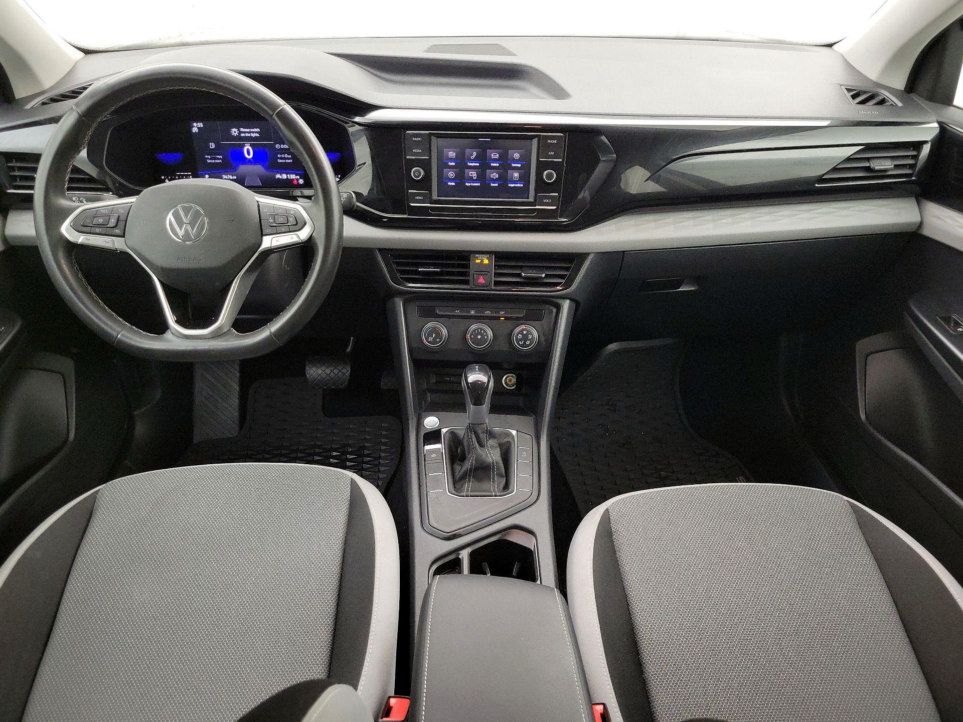 Thumbnail: 2022 Volkswagen Taos - 9