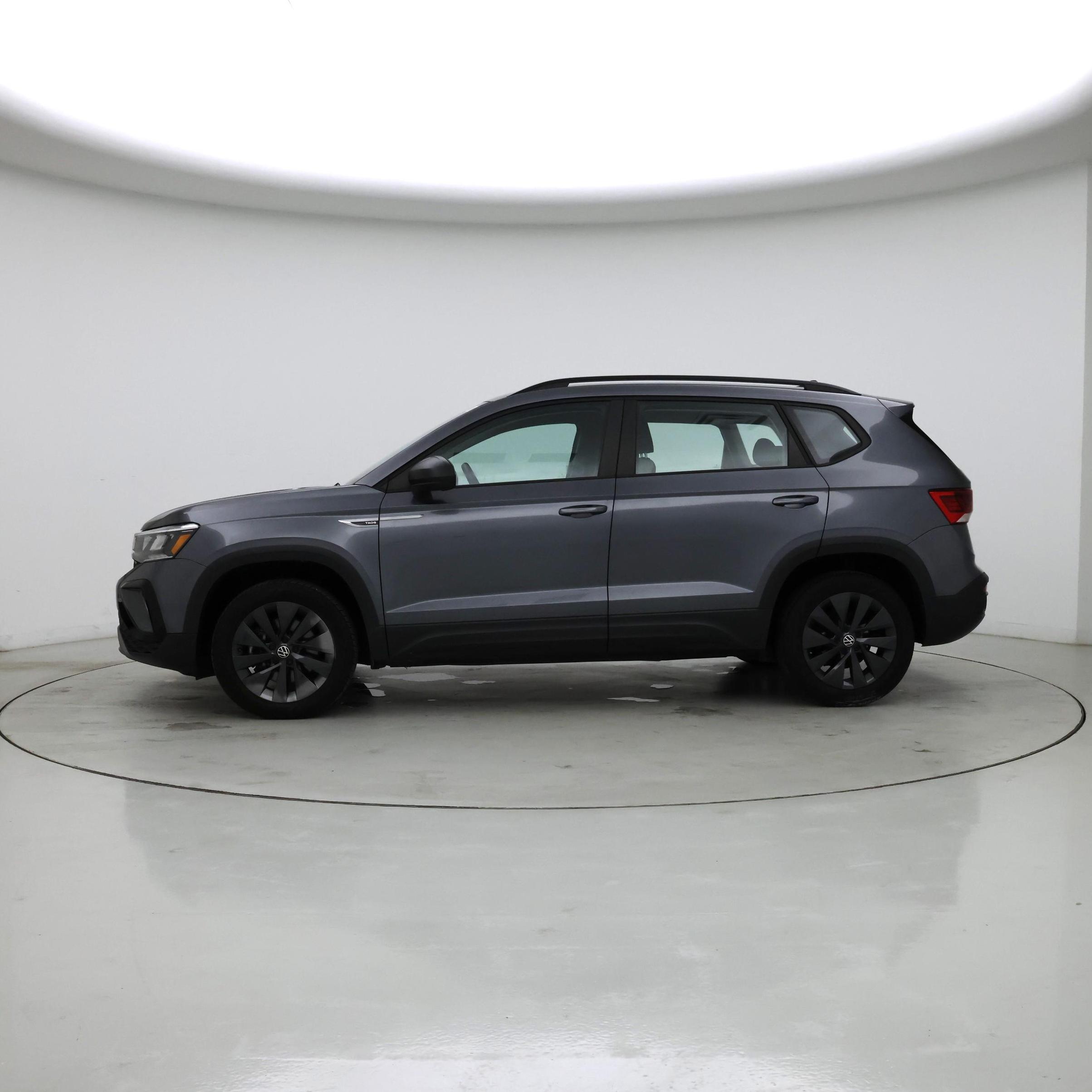 Thumbnail: 2022 Volkswagen Taos - 3
