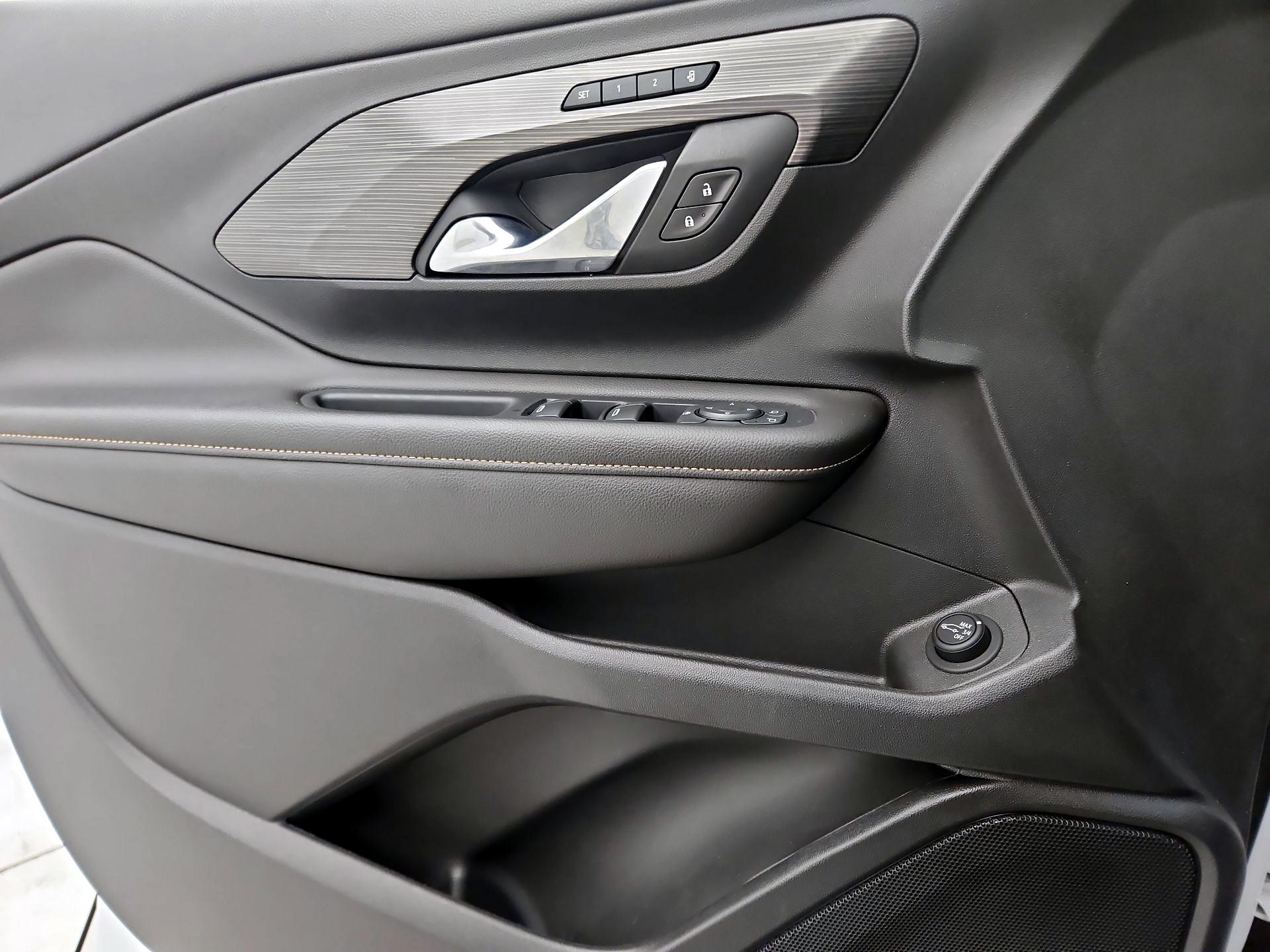 Thumbnail: 2020 GMC Terrain - 12