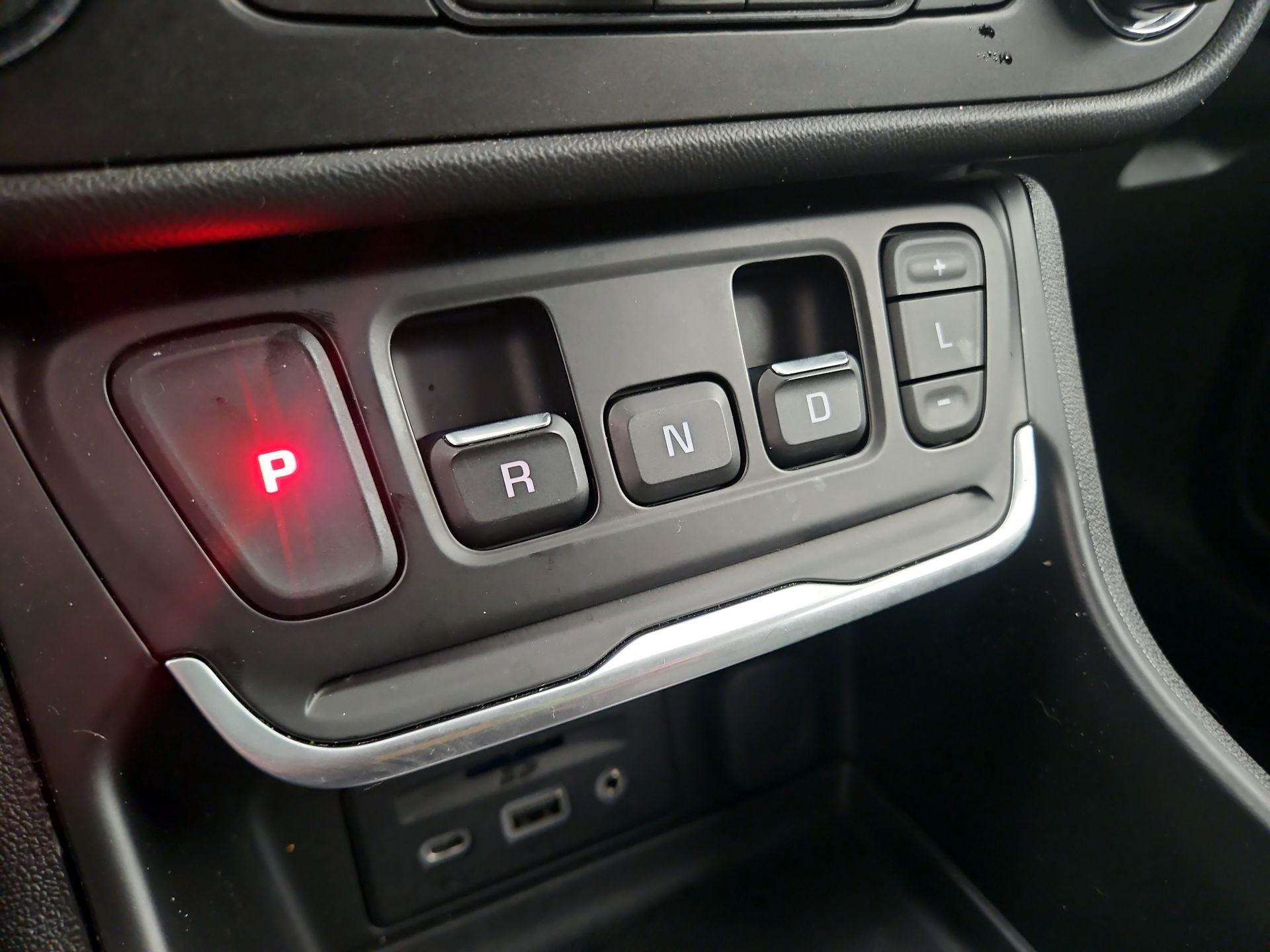 Thumbnail: 2020 GMC Terrain - 17