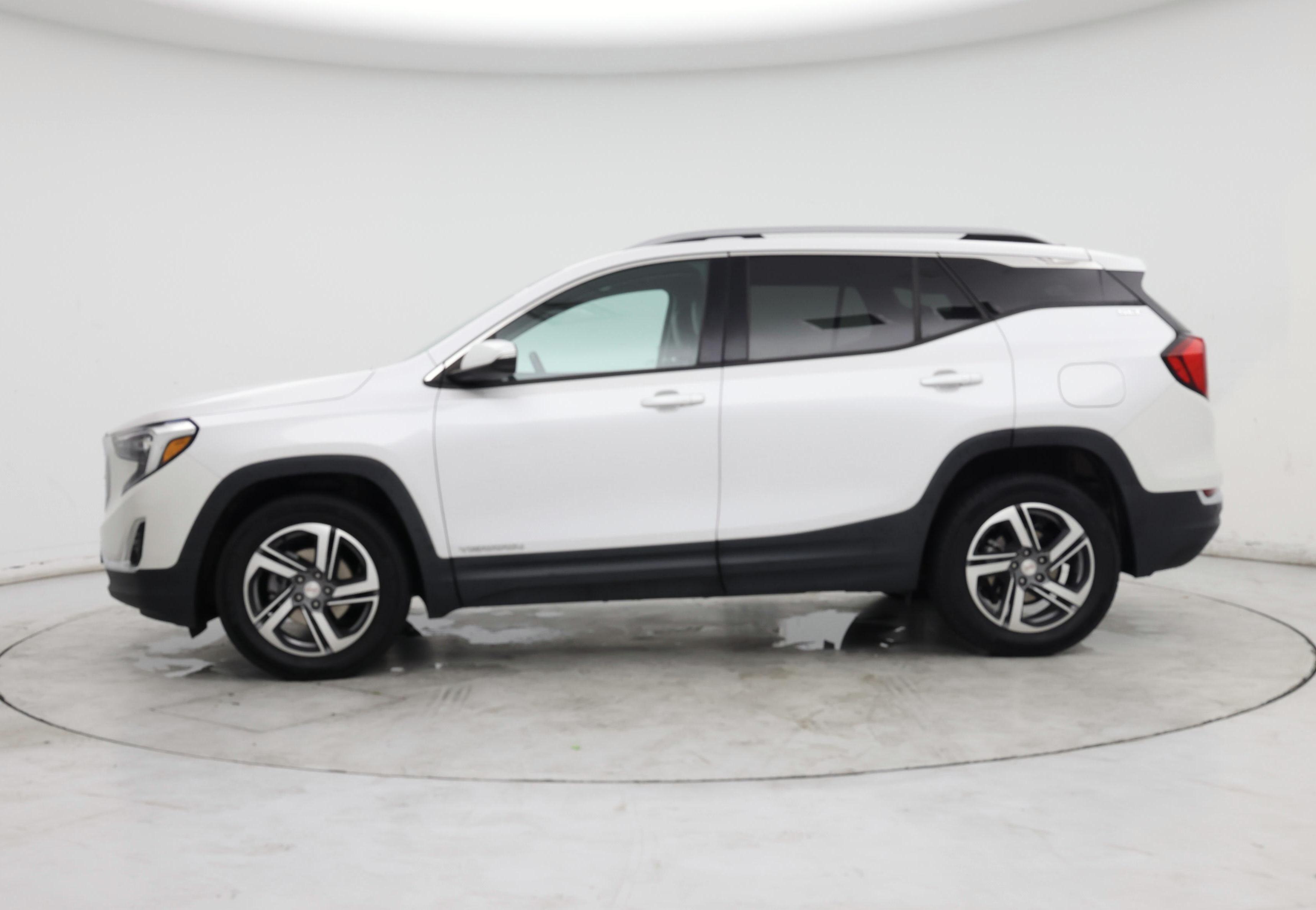 Thumbnail: 2020 GMC Terrain - 3
