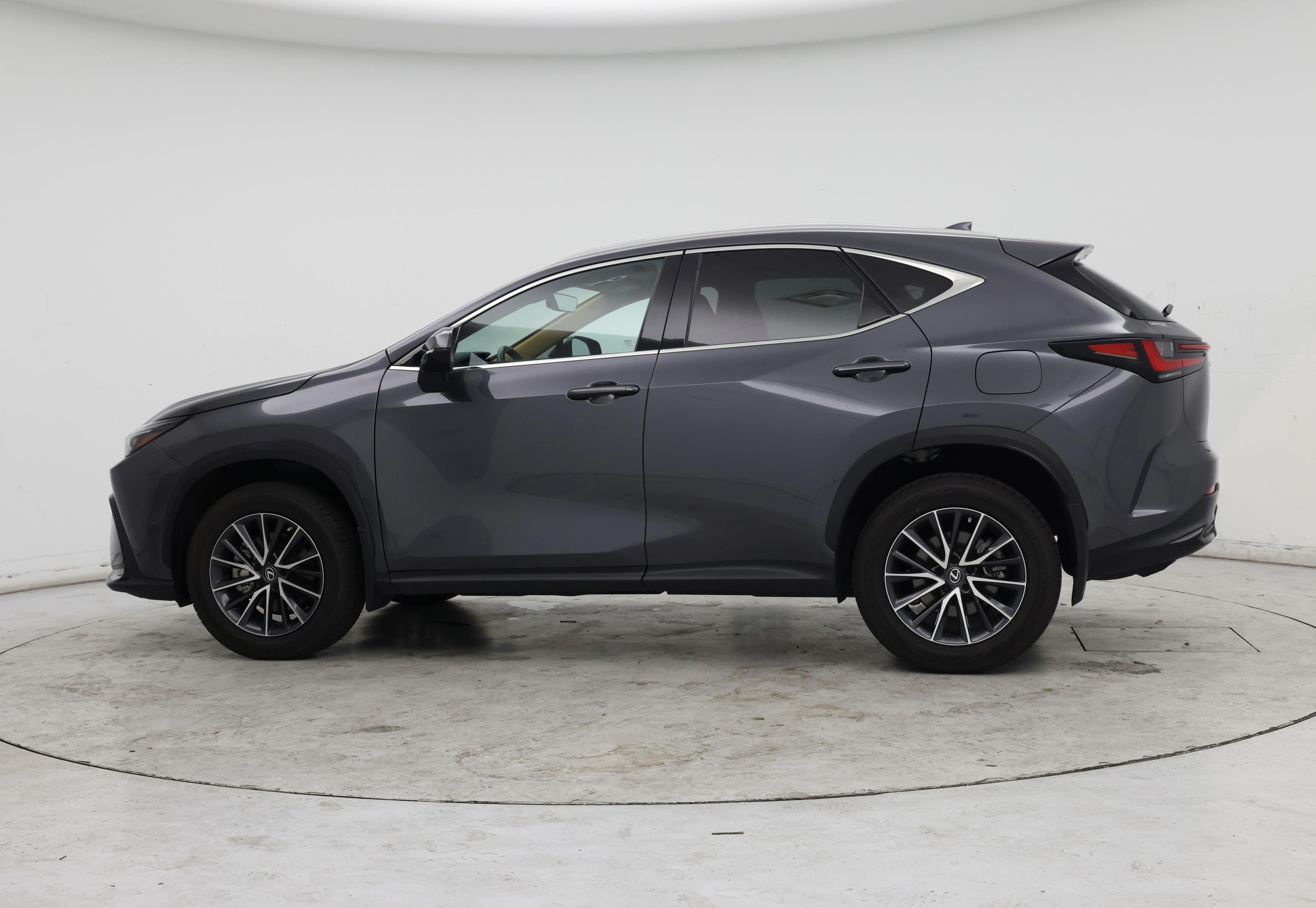 Thumbnail: 2023 Lexus NX - 4