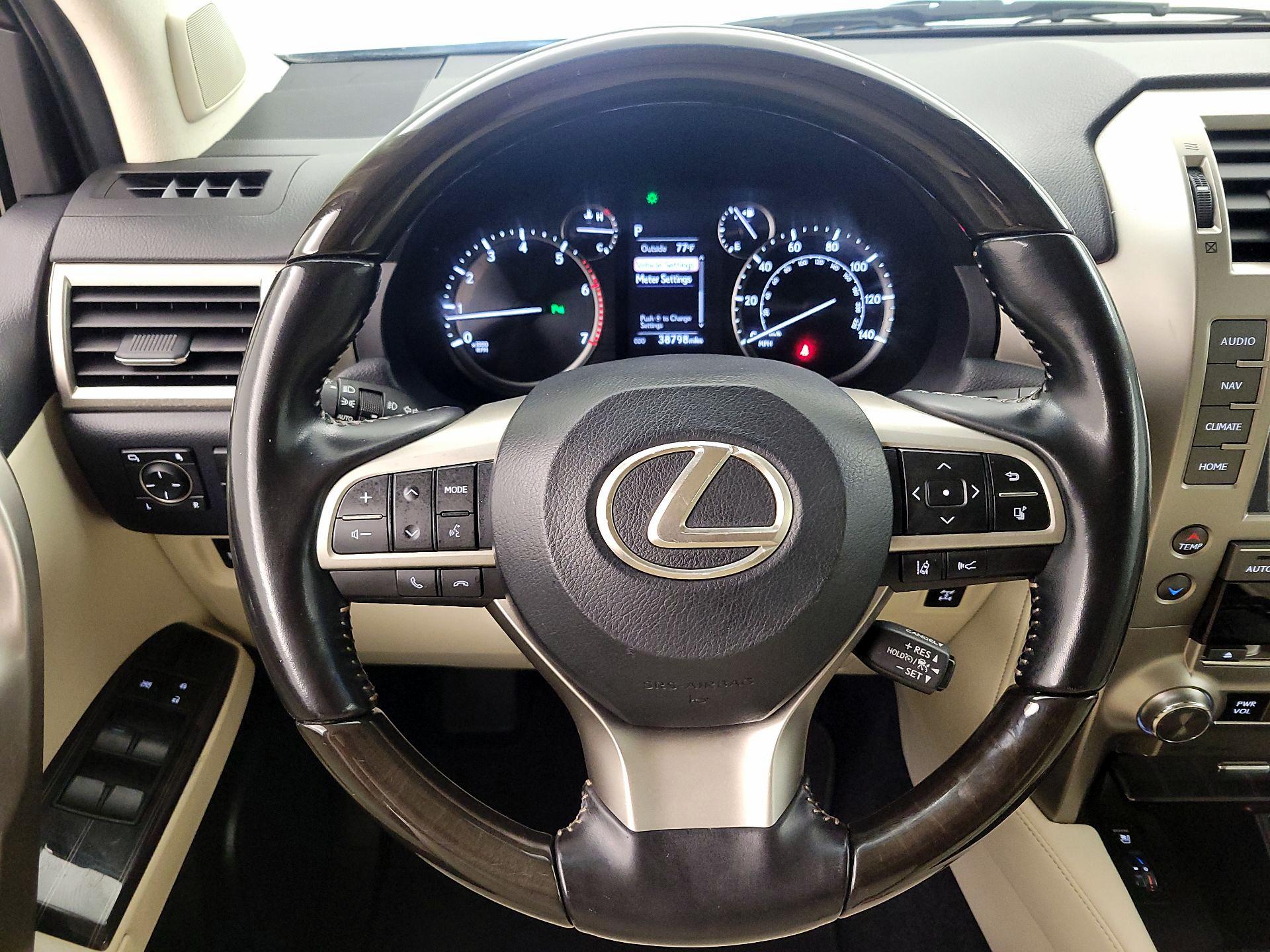 Thumbnail: 2021 Lexus GX - 10