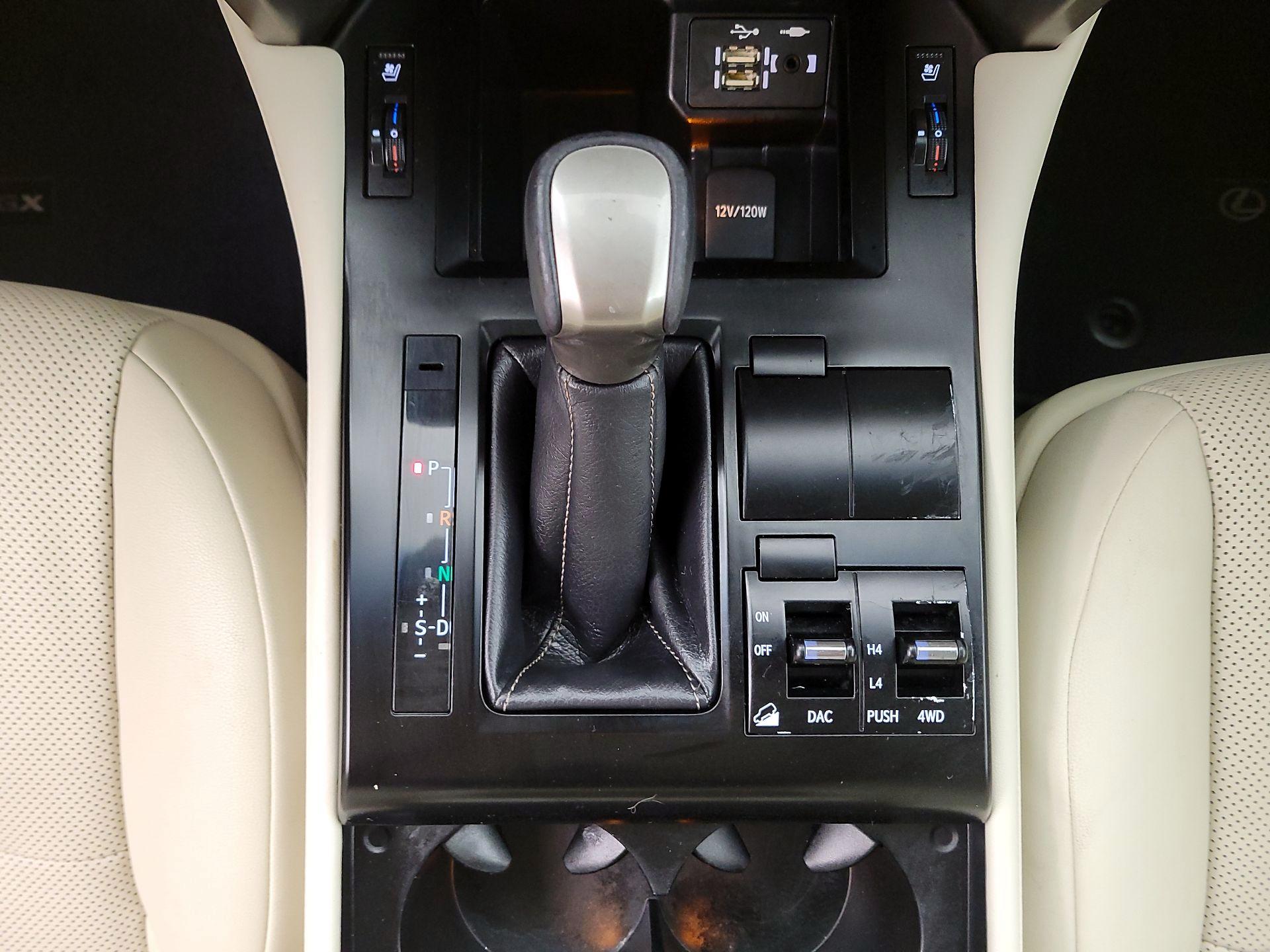 Thumbnail: 2021 Lexus GX - 18