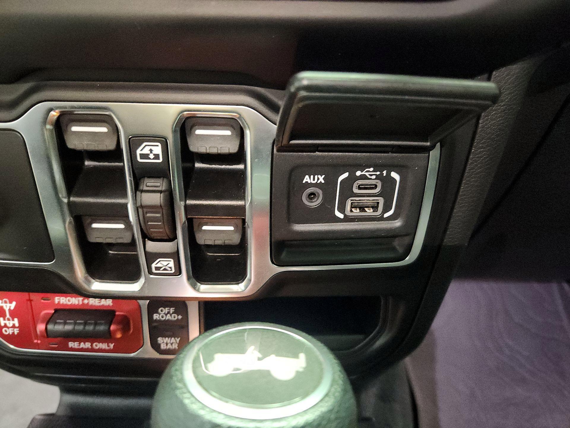 Thumbnail: 2023 Jeep Wrangler - 19
