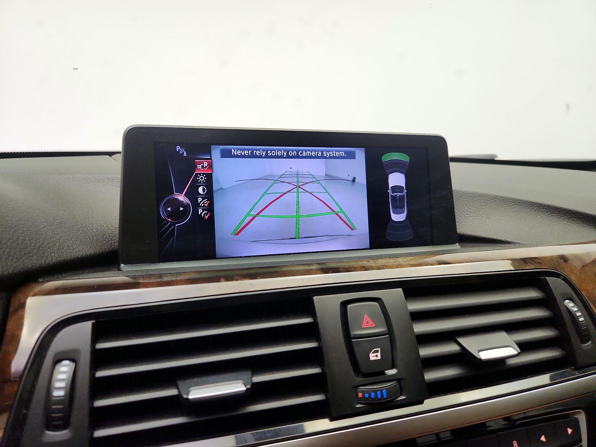 Thumbnail: 2015 BMW 4 Series - 15