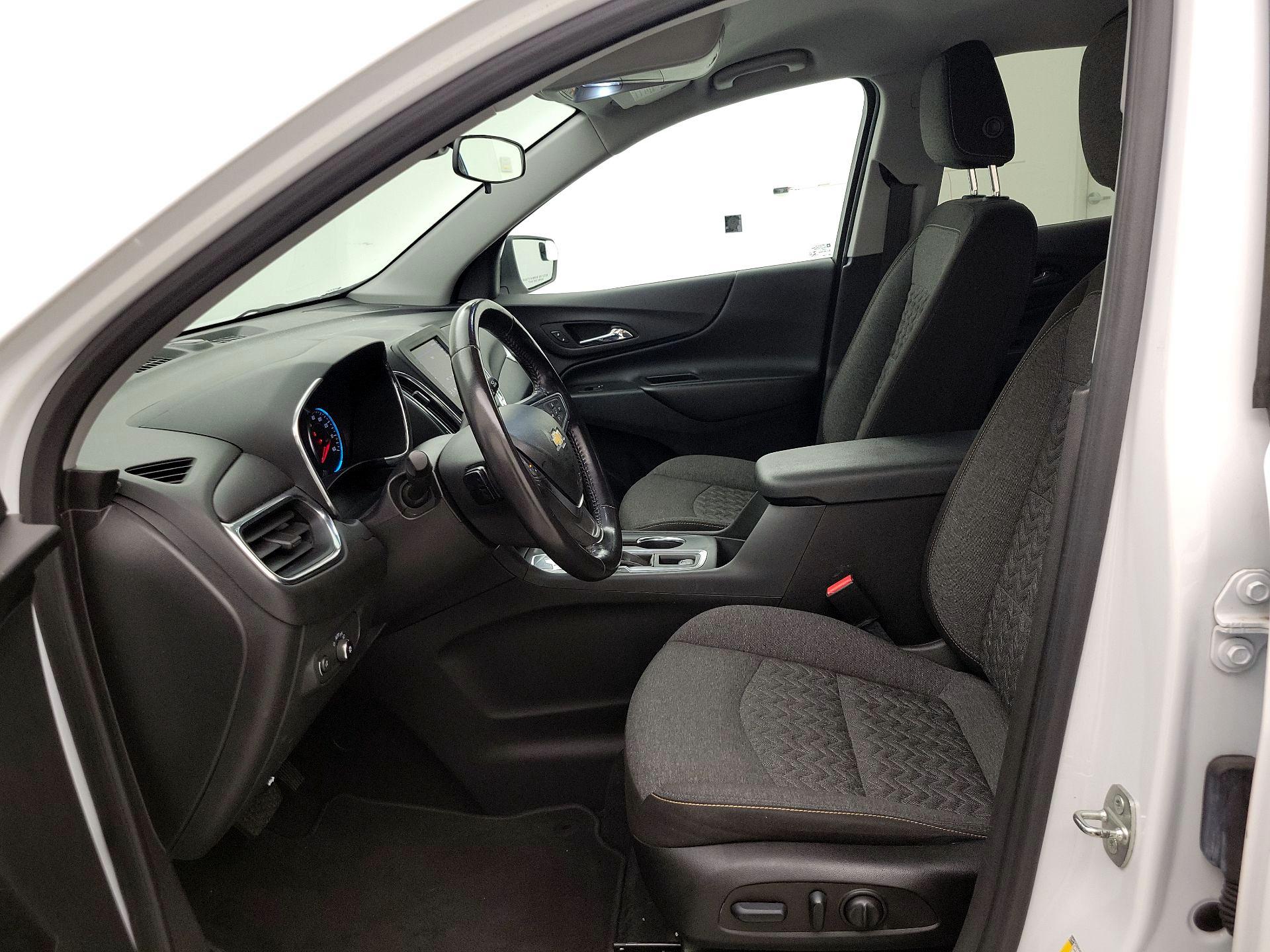 Thumbnail: 2022 Chevrolet Equinox - 11