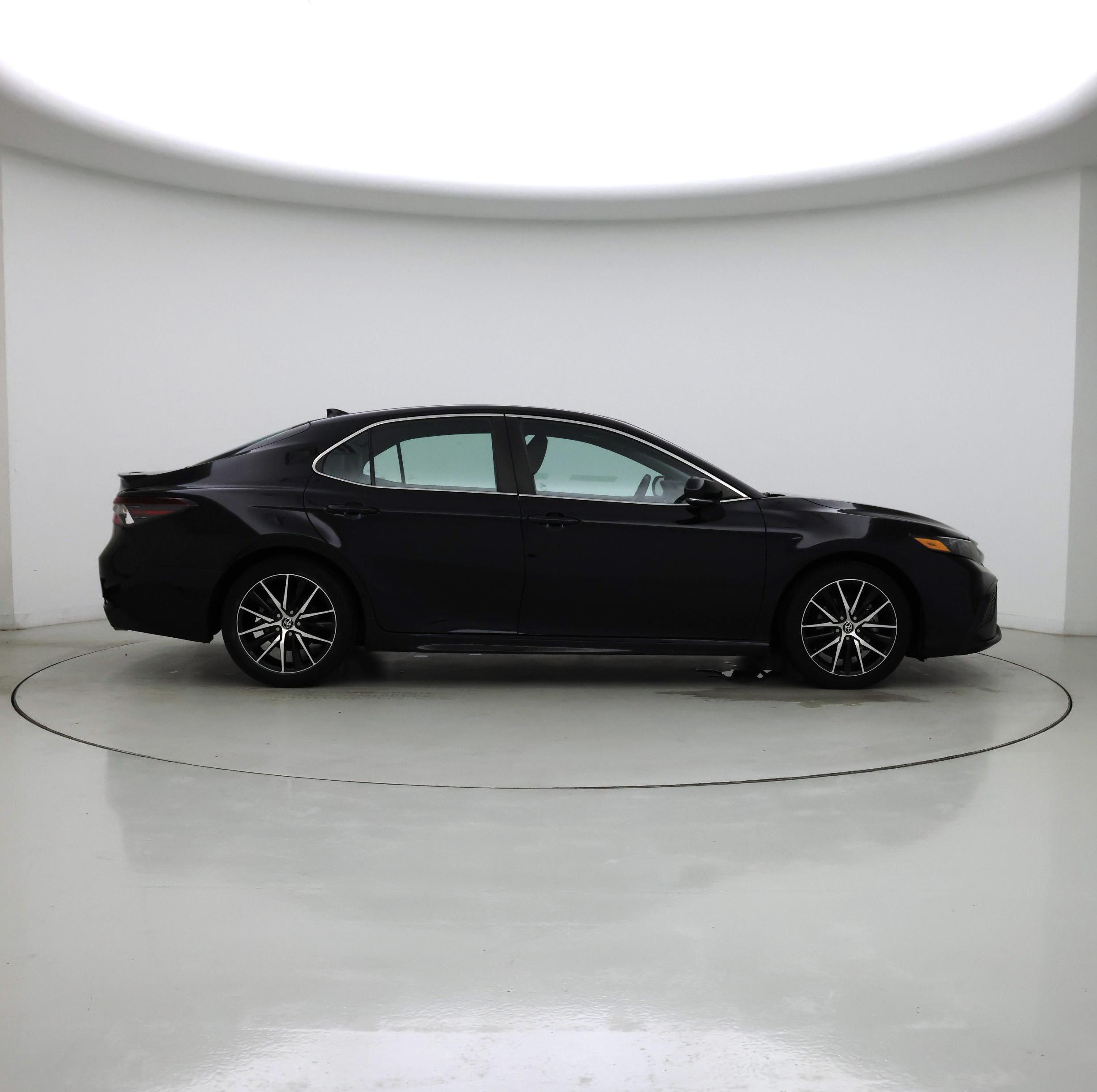 Thumbnail: 2023 Toyota Camry - 7