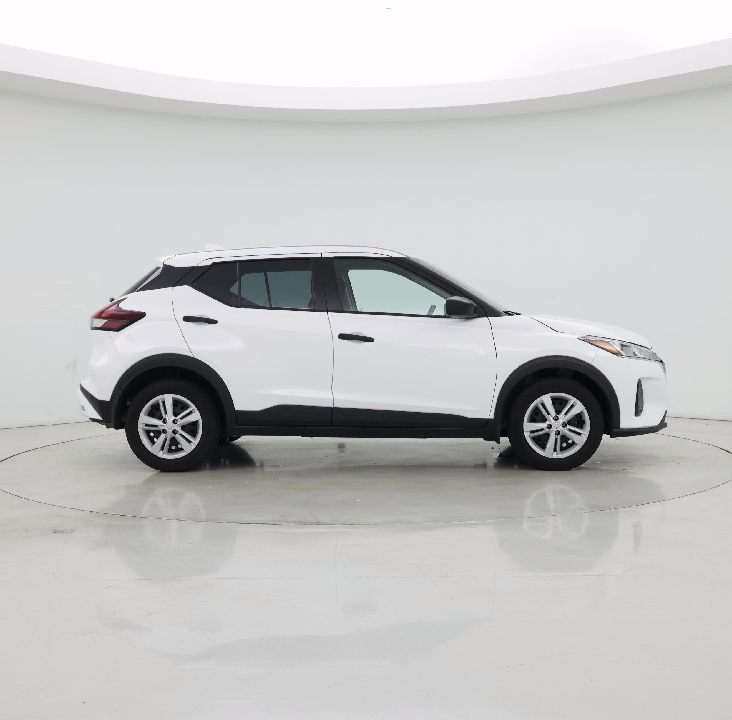 Thumbnail: 2024 Nissan Kicks - 7
