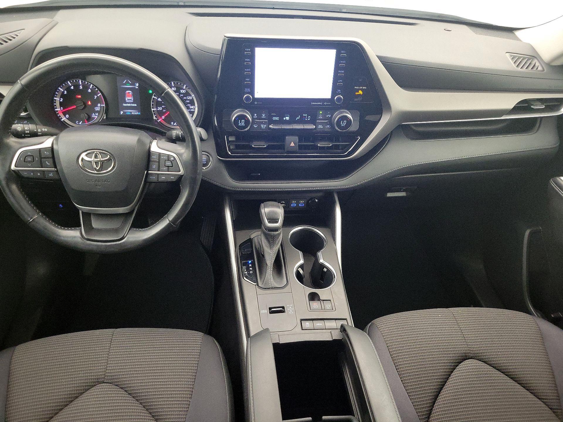 Thumbnail: 2022 Toyota Highlander - 9
