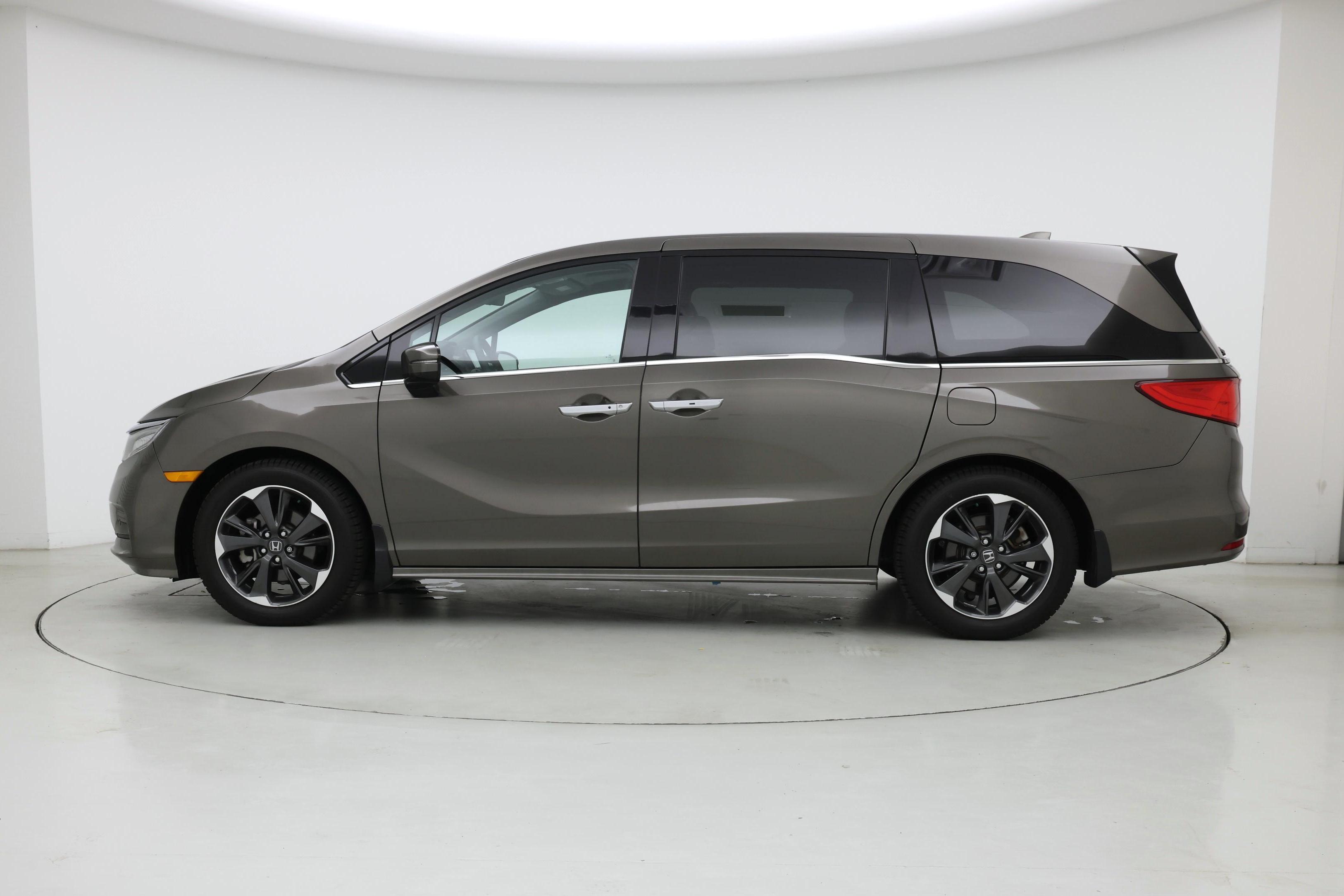 Thumbnail: 2023 Honda Odyssey - 3