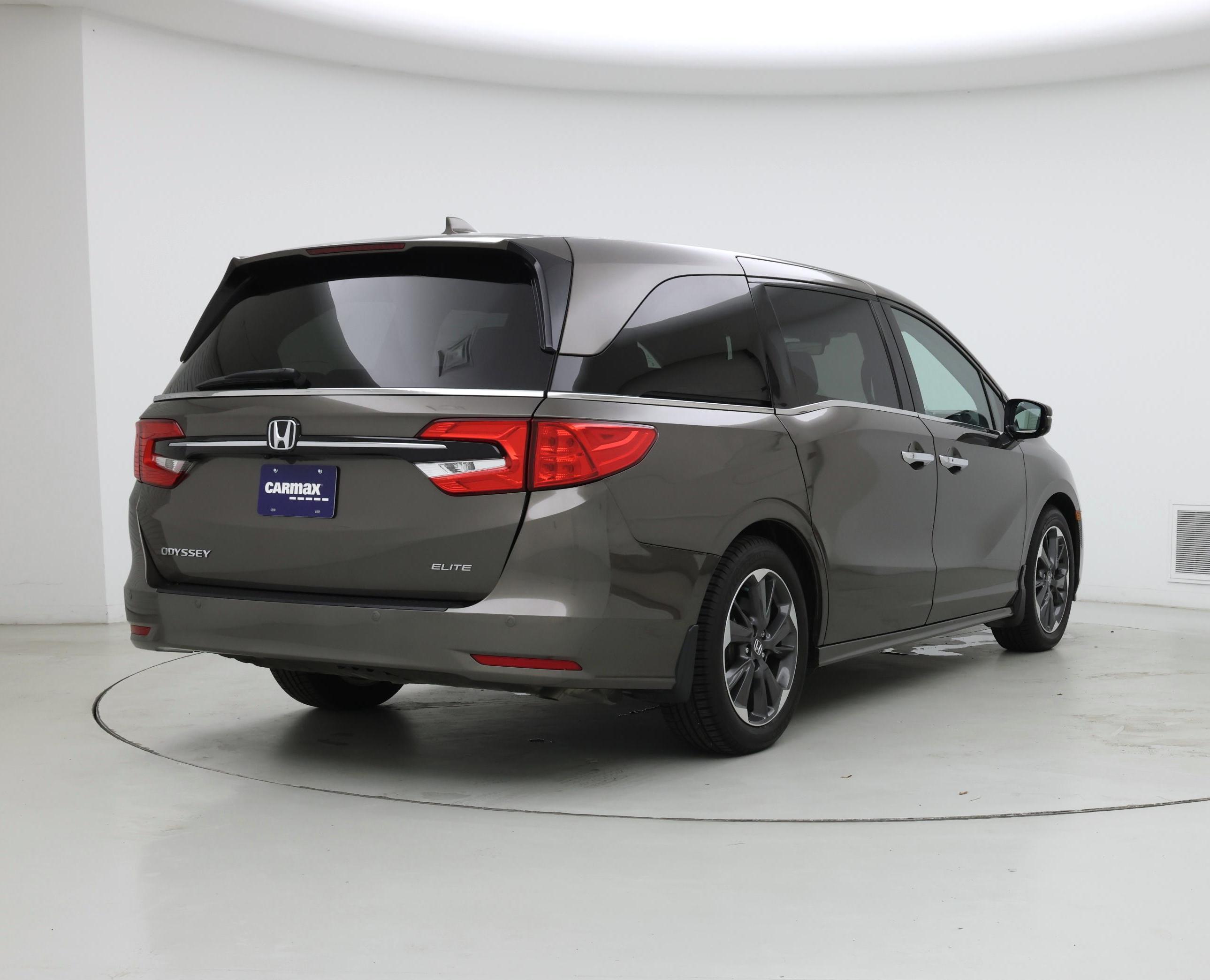 Thumbnail: 2023 Honda Odyssey - 8