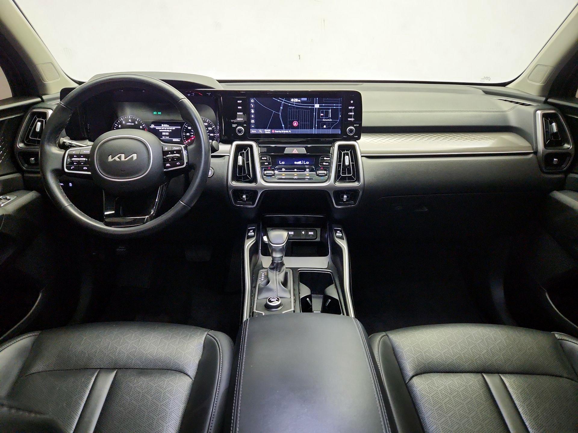 Thumbnail: 2023 Kia Sorento - 9