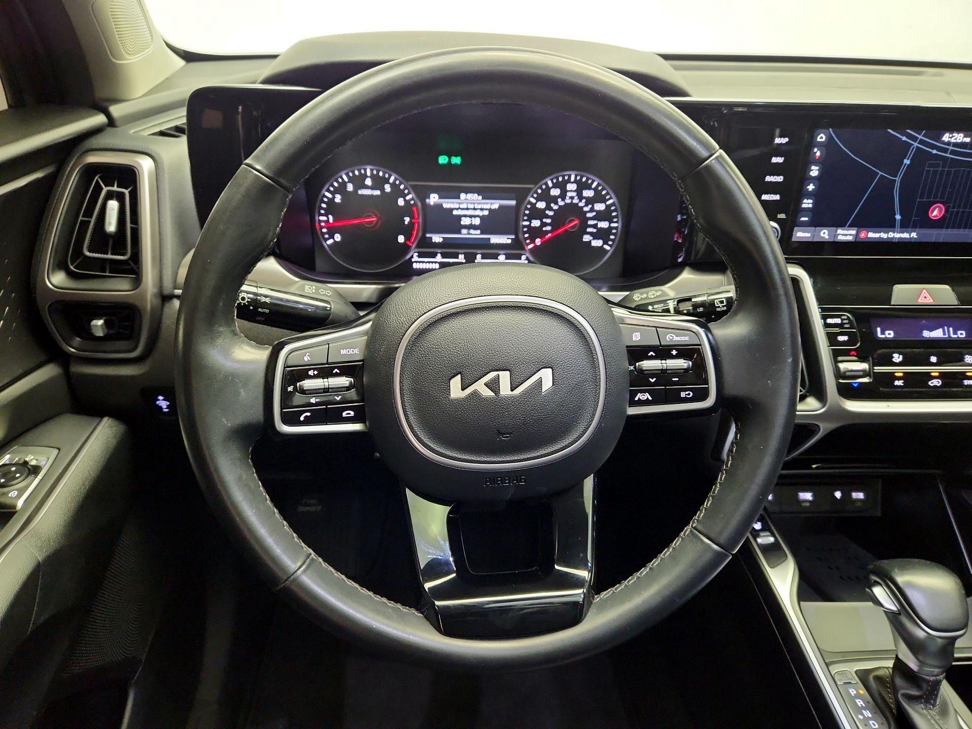 Thumbnail: 2023 Kia Sorento - 10