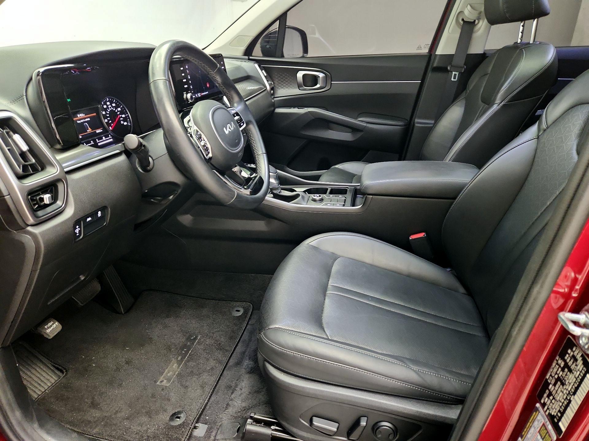 Thumbnail: 2023 Kia Sorento - 11
