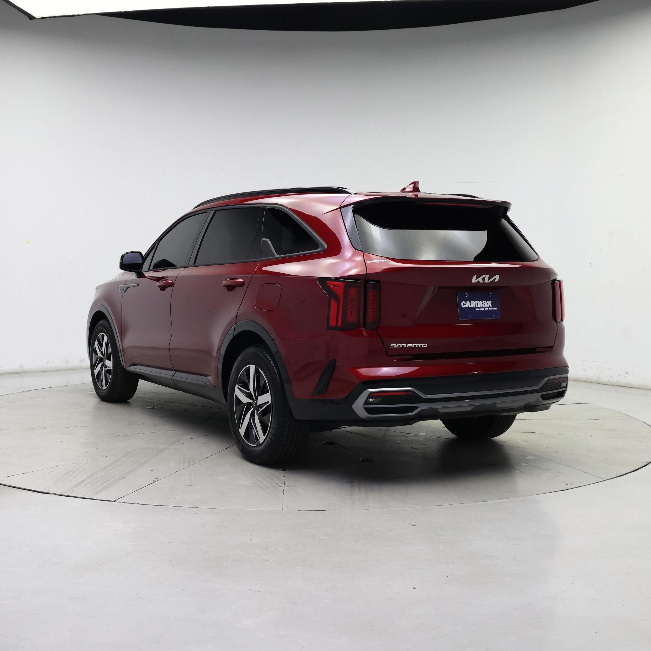 Thumbnail: 2023 Kia Sorento - 2