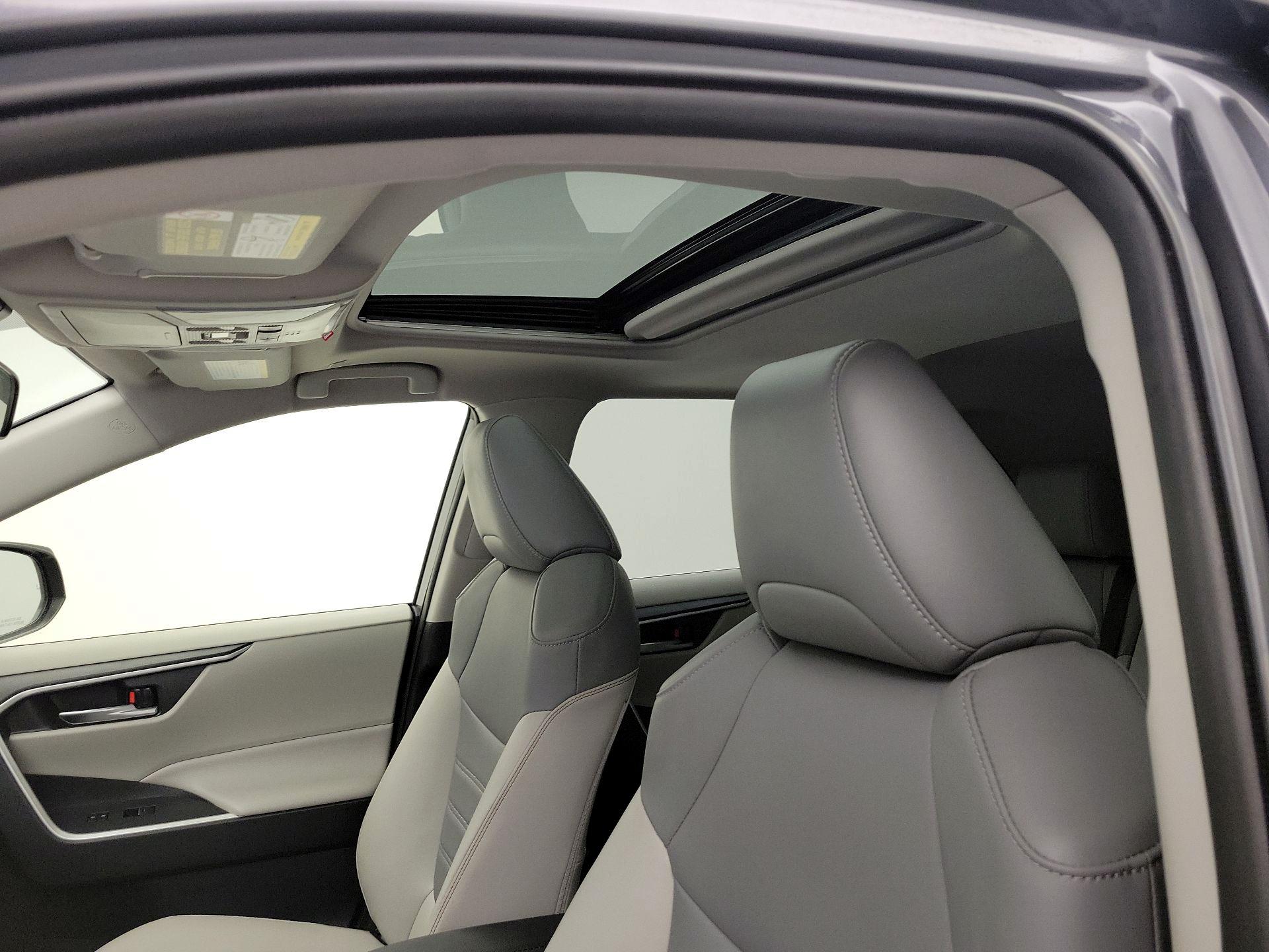 Thumbnail: 2023 Toyota RAV4 - 19
