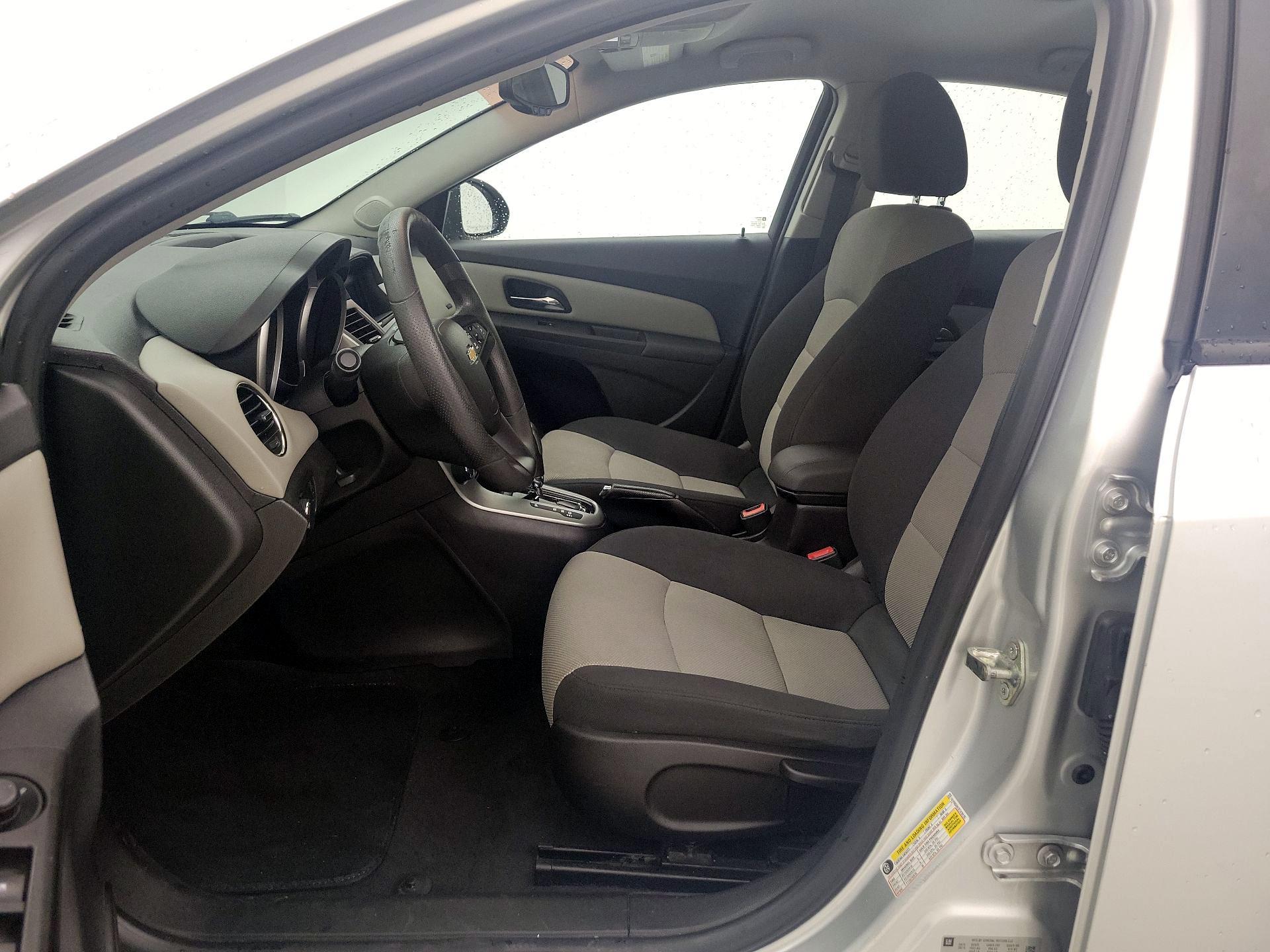 Thumbnail: 2014 Chevrolet Cruze - 11