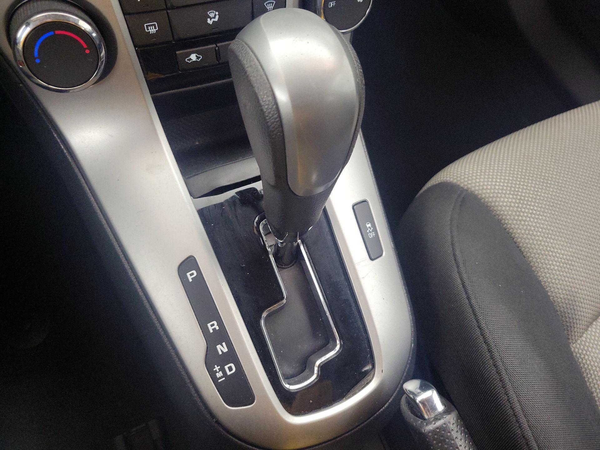 Thumbnail: 2014 Chevrolet Cruze - 16