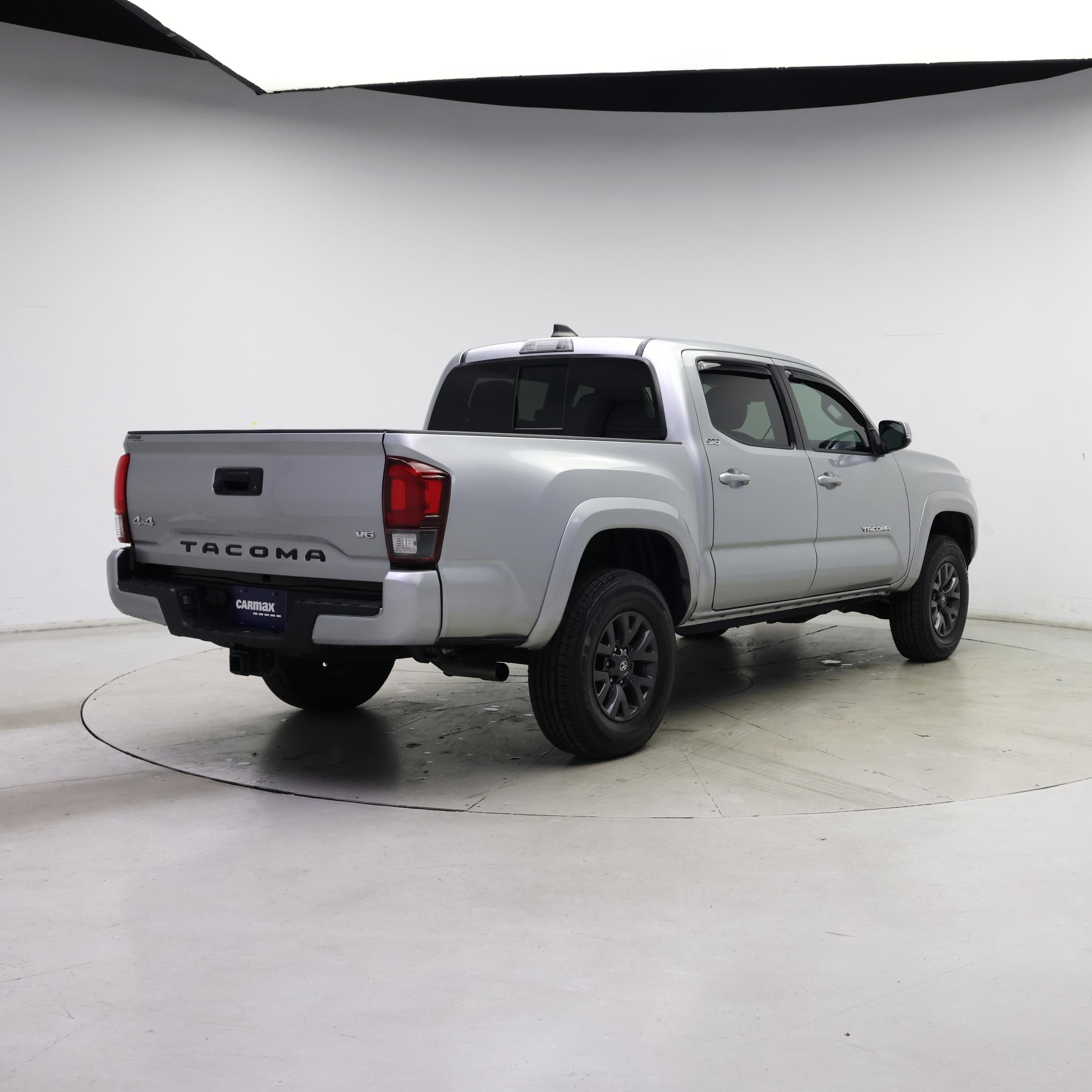 Thumbnail: 2022 Toyota Tacoma - 8