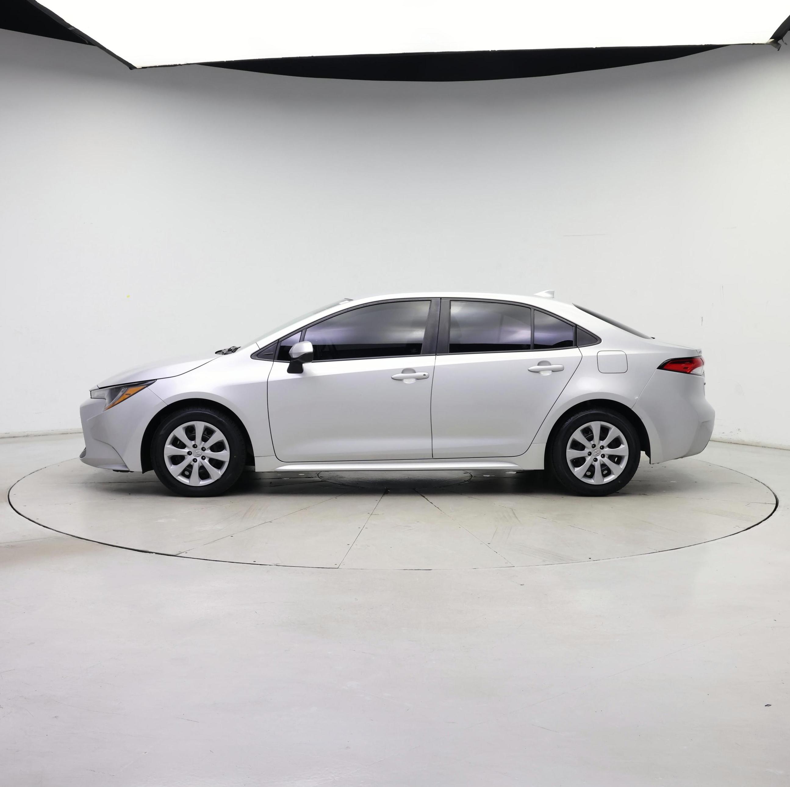 Thumbnail: 2021 Toyota Corolla - 3